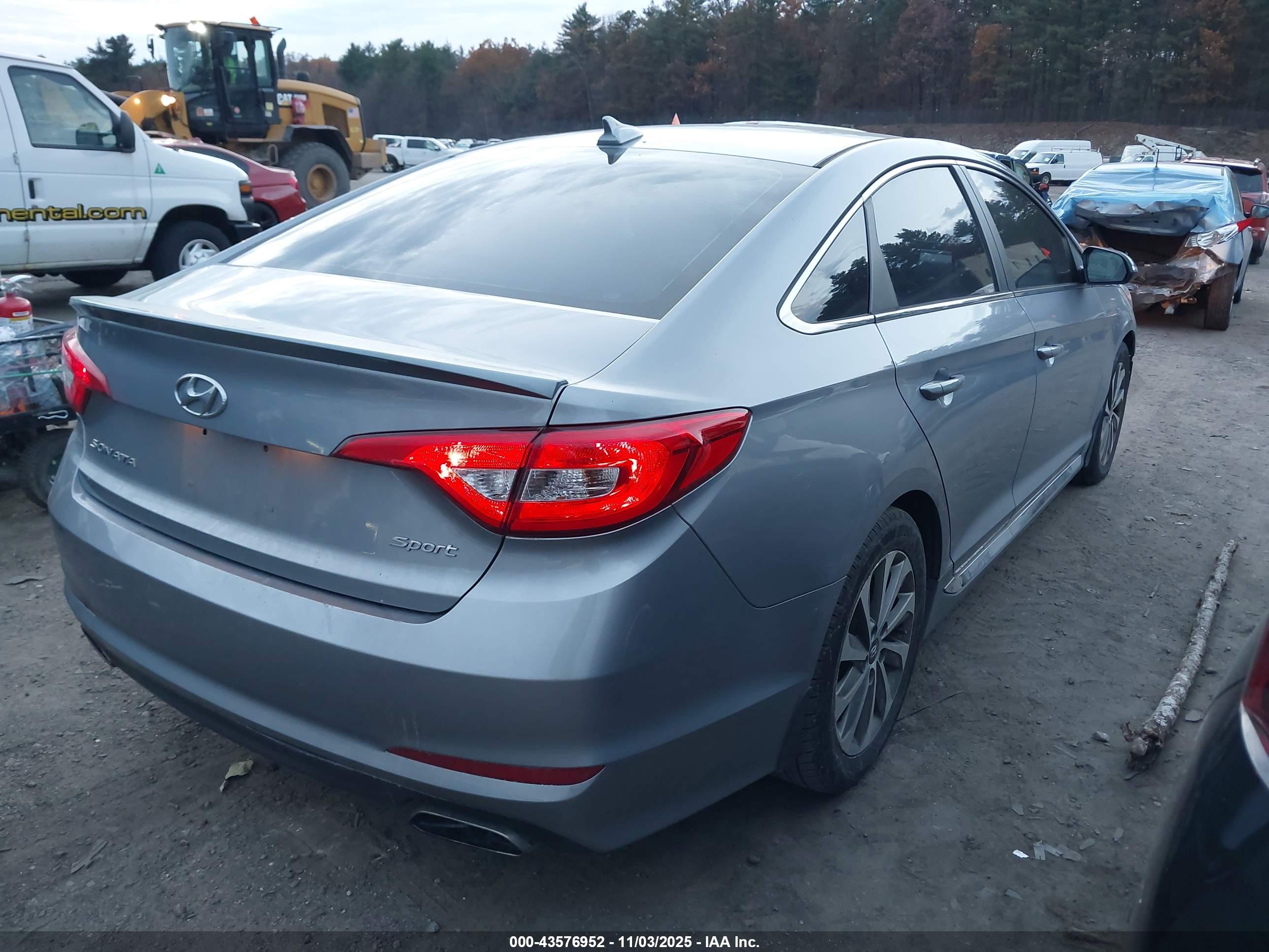 HYUNDAI SONATA image 4