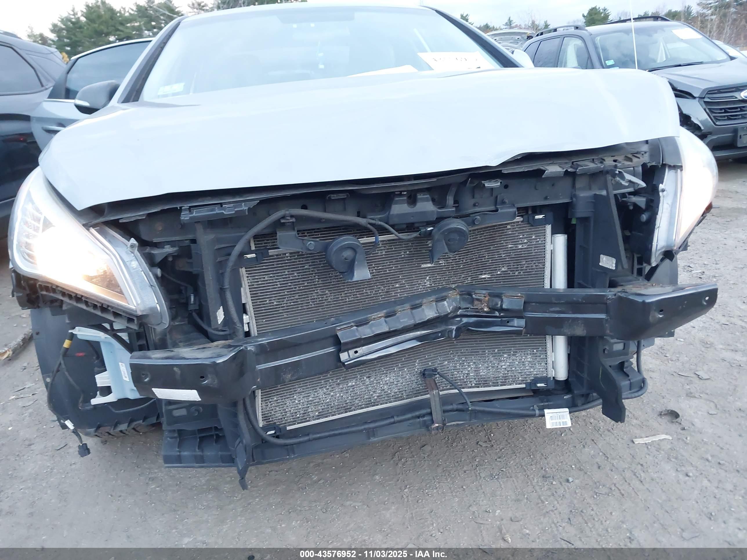 HYUNDAI SONATA image 6