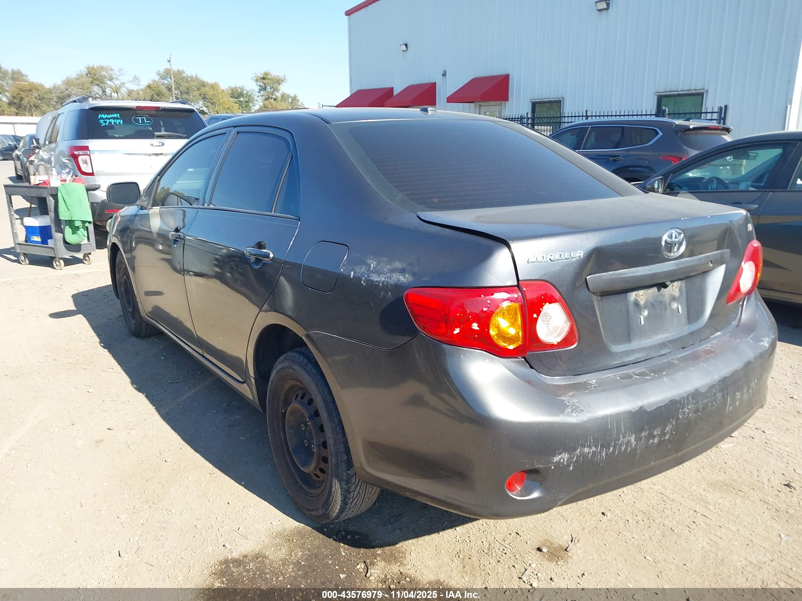 TOYOTA COROLLA image 3