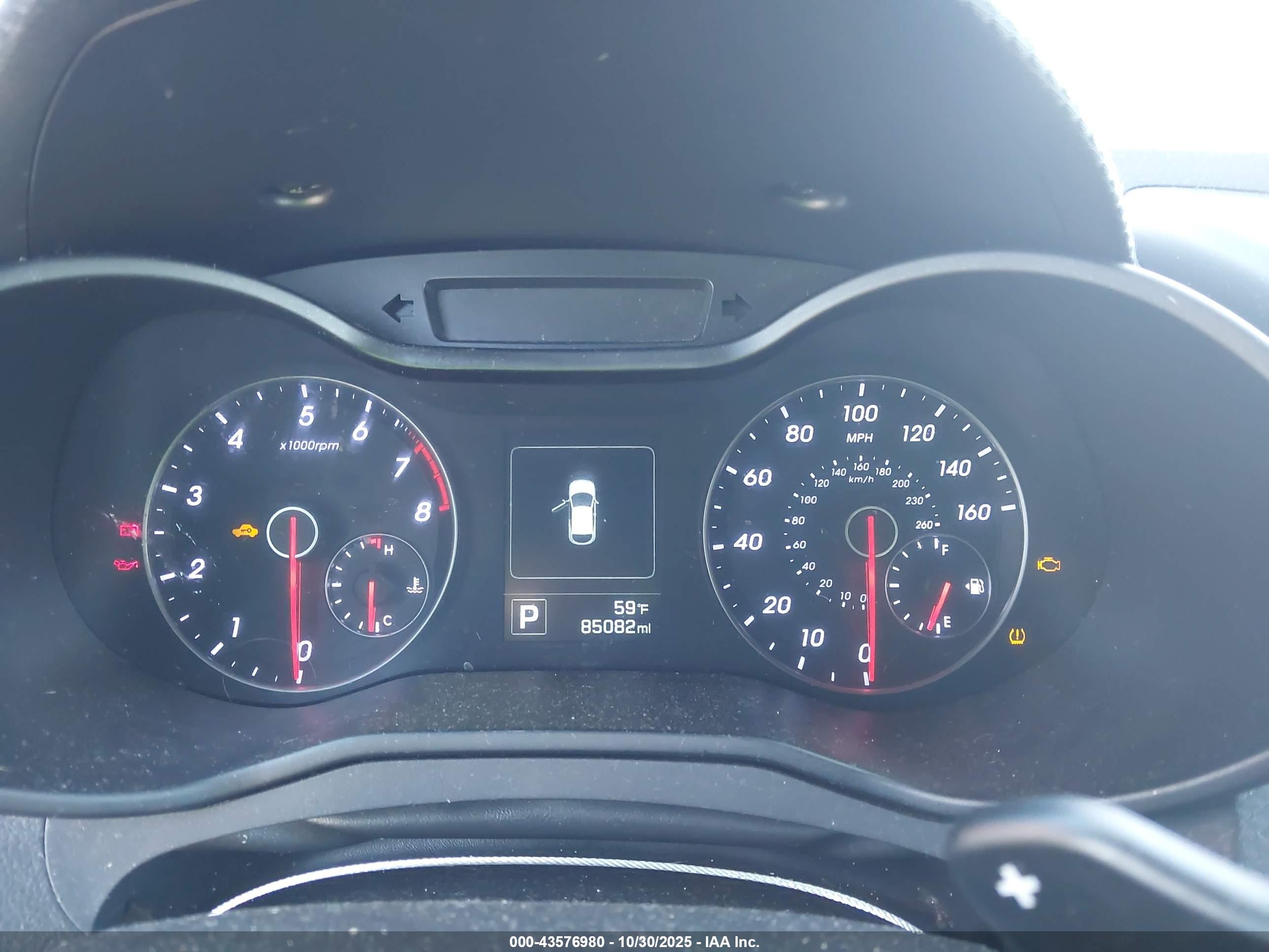 HYUNDAI VELOSTER image 7