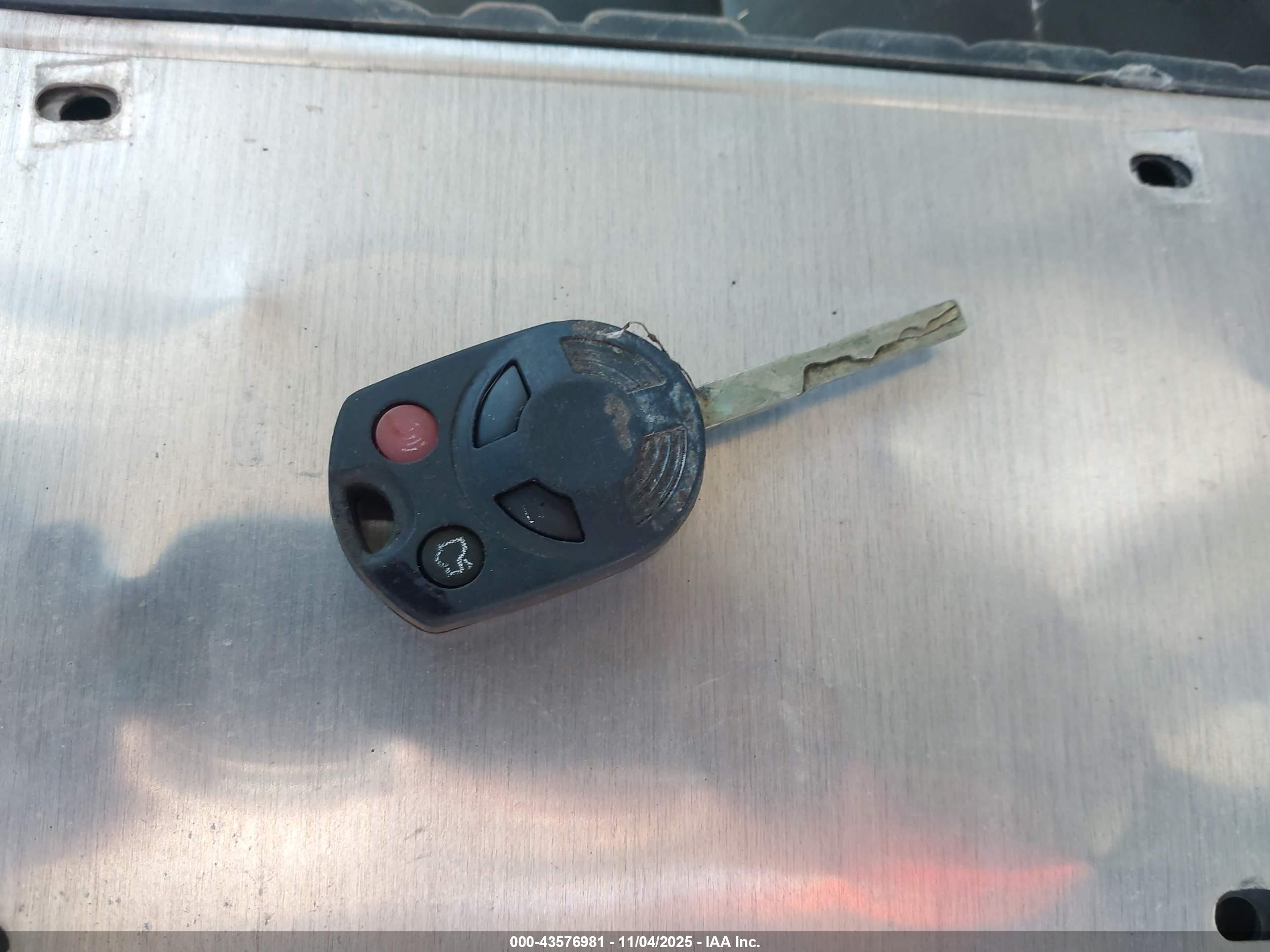 FORD ESCAPE image 11