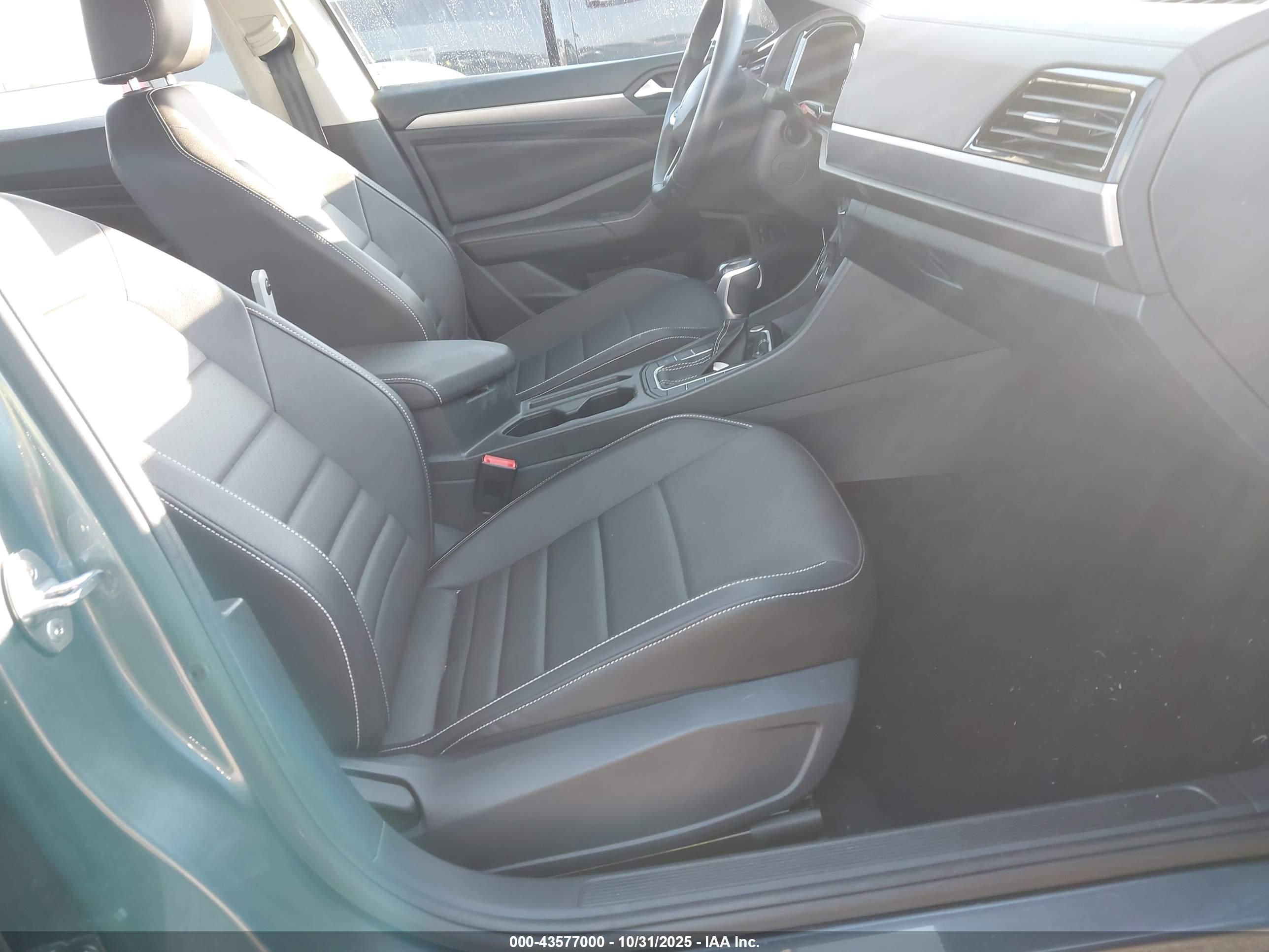 VOLKSWAGEN JETTA image 5