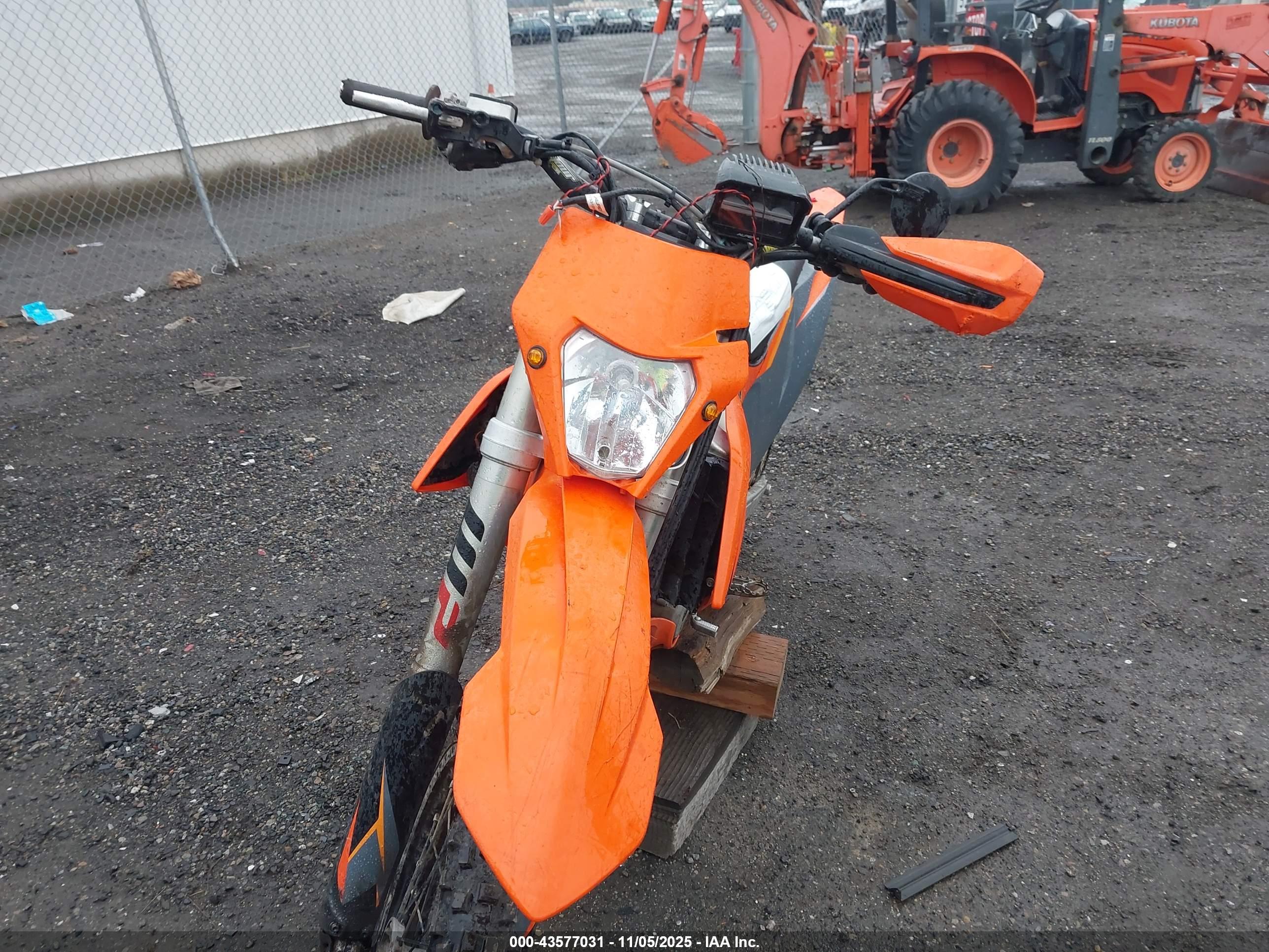 KTM 350 image 5