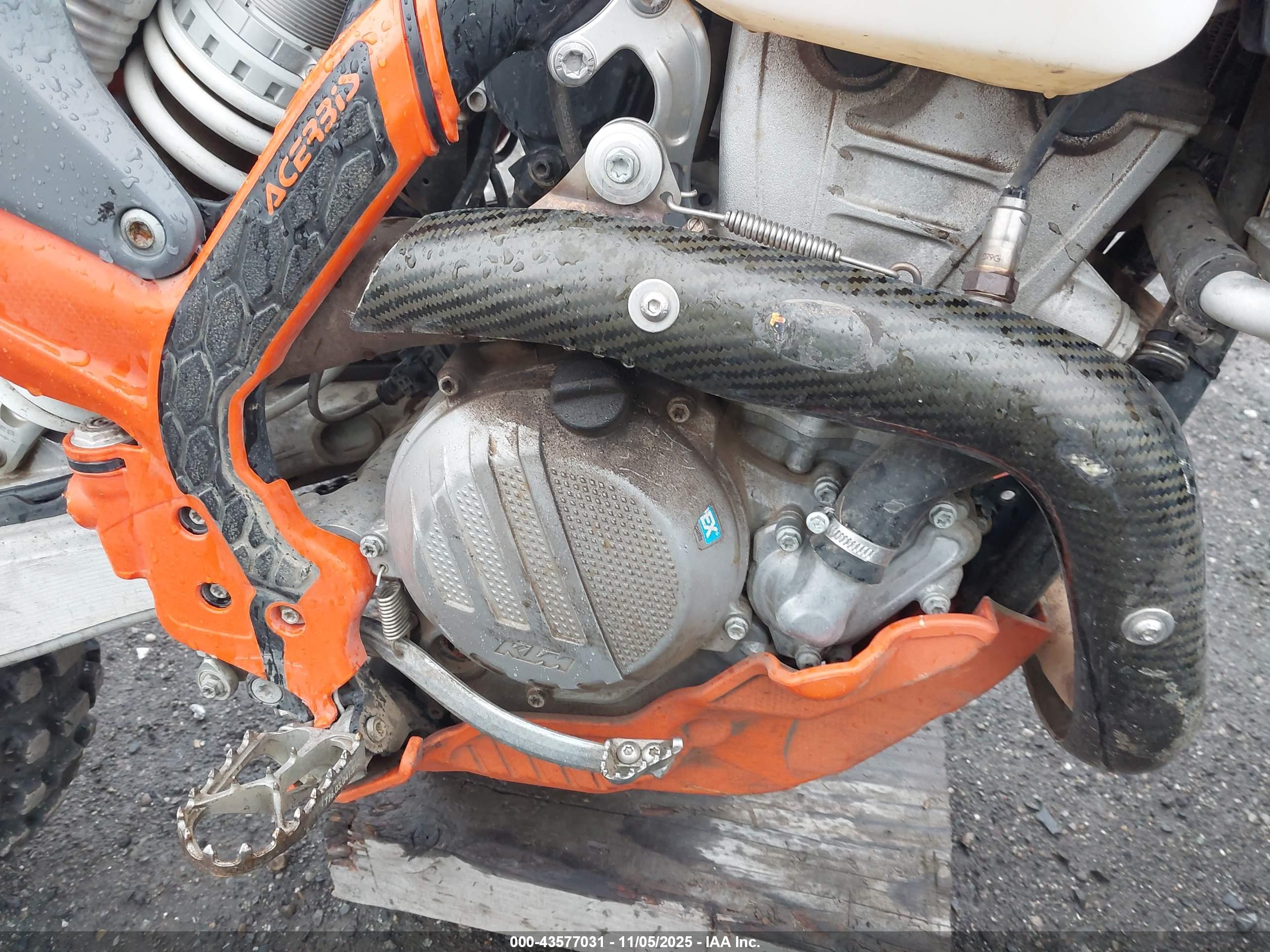 KTM 350 image 8