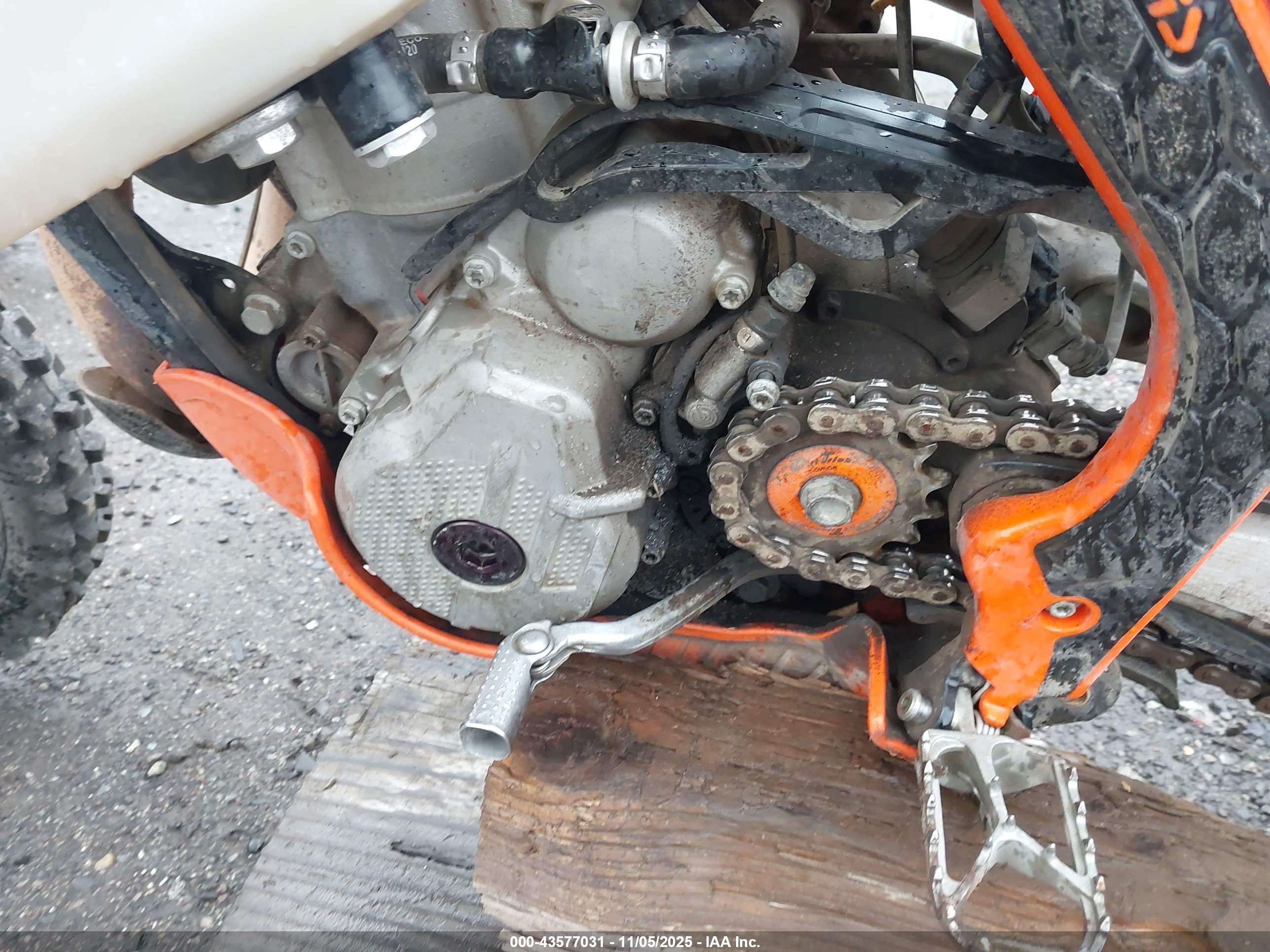 KTM 350 image 9