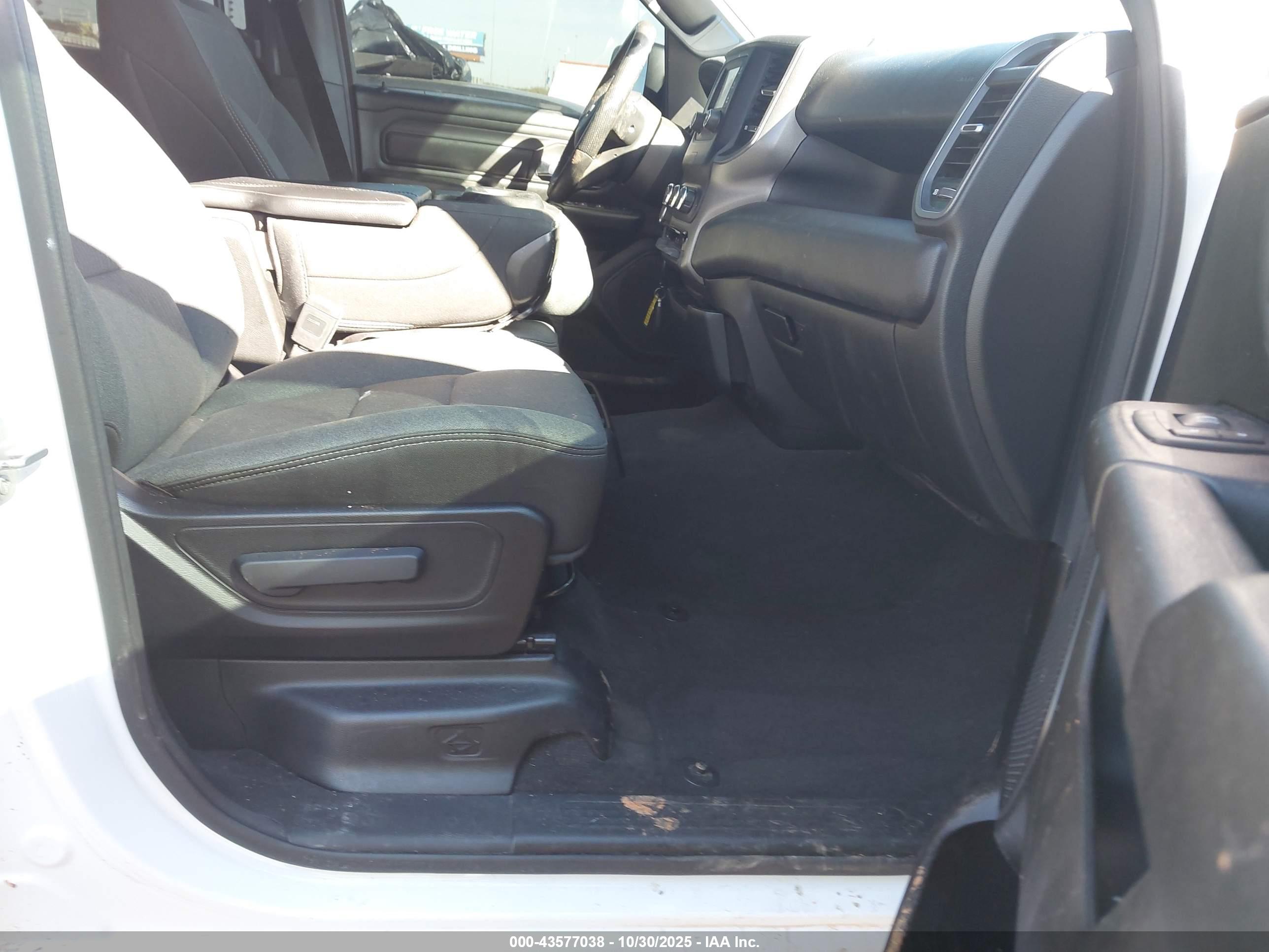 RAM 1500 image 5