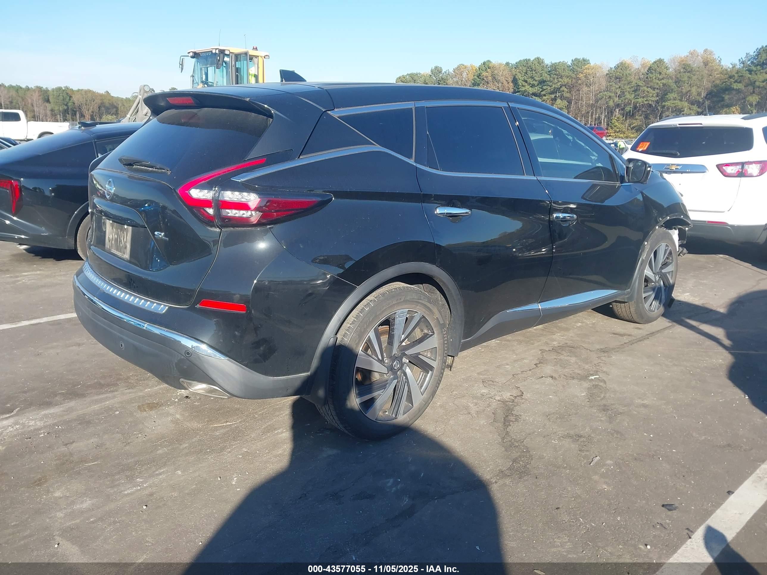 NISSAN MURANO image 4