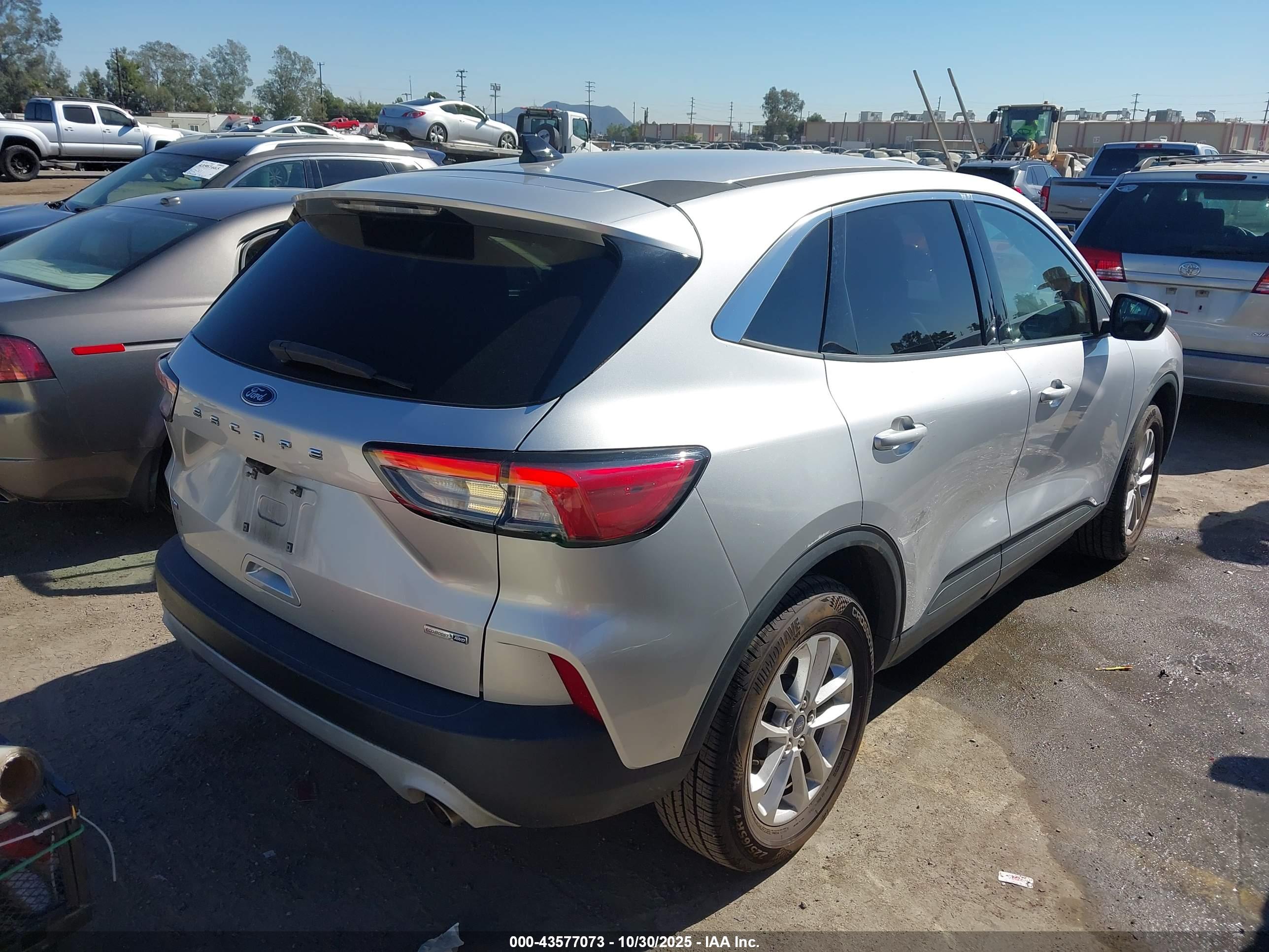 FORD ESCAPE image 4