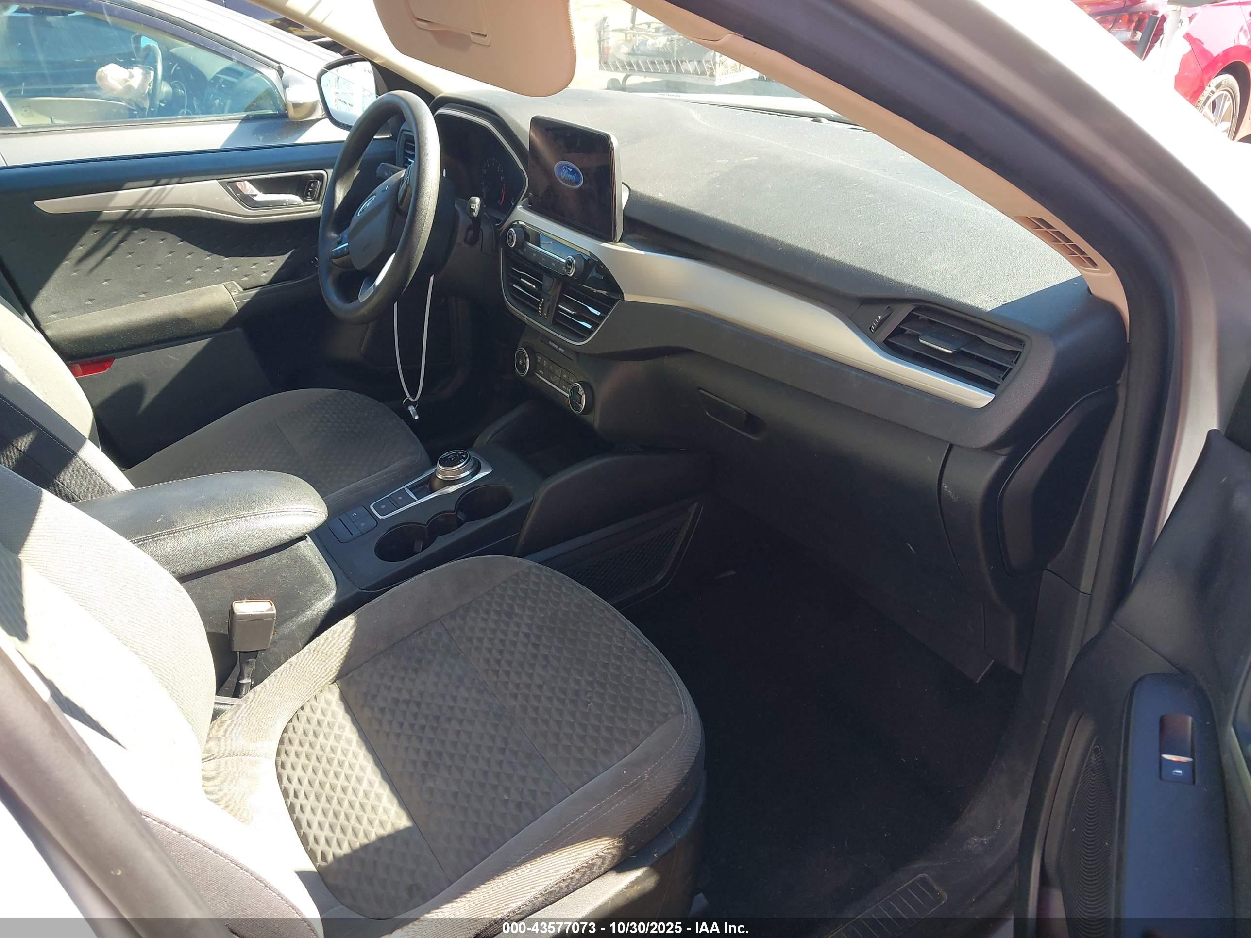 FORD ESCAPE image 5