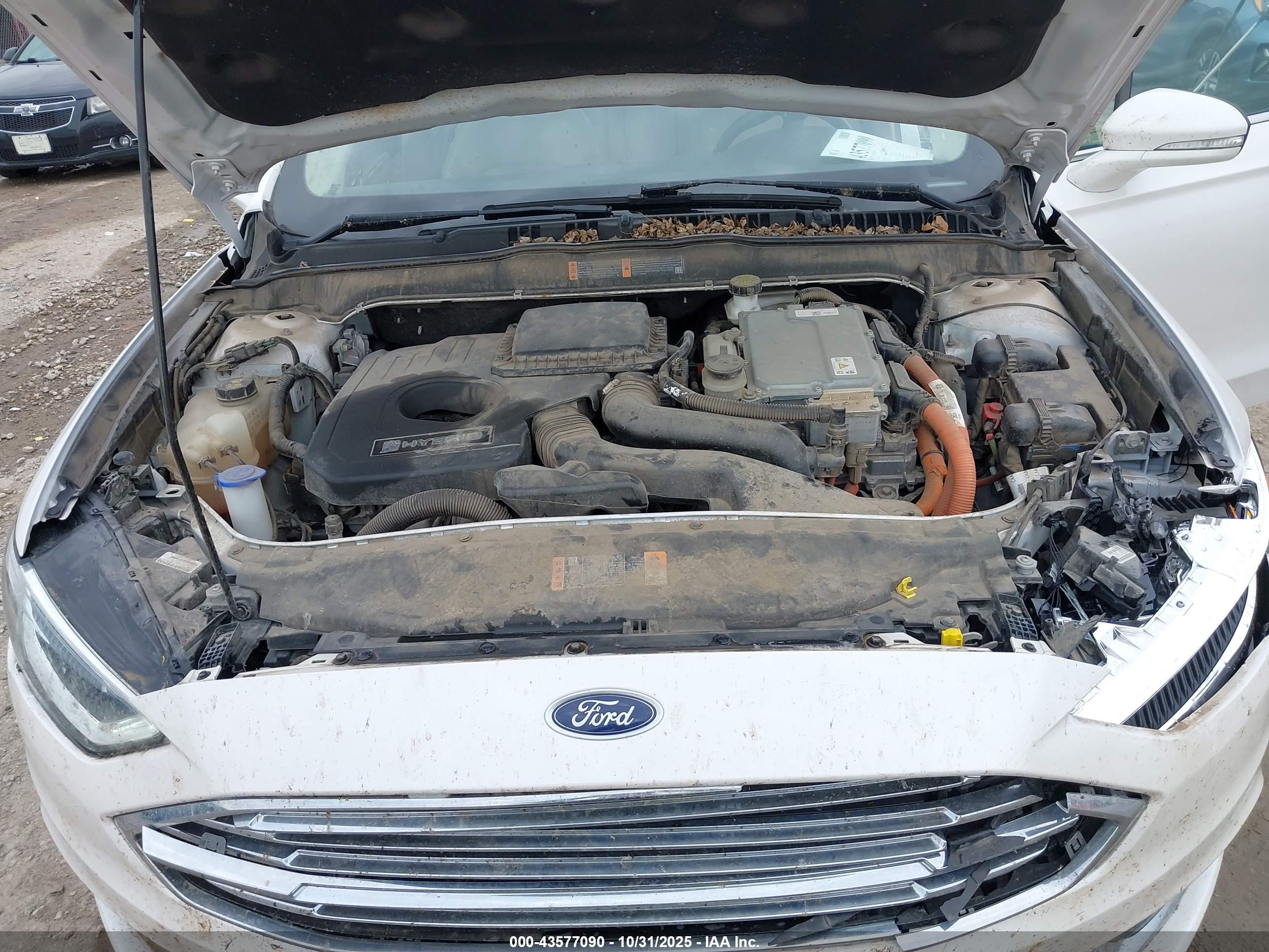 FORD FUSION image 10