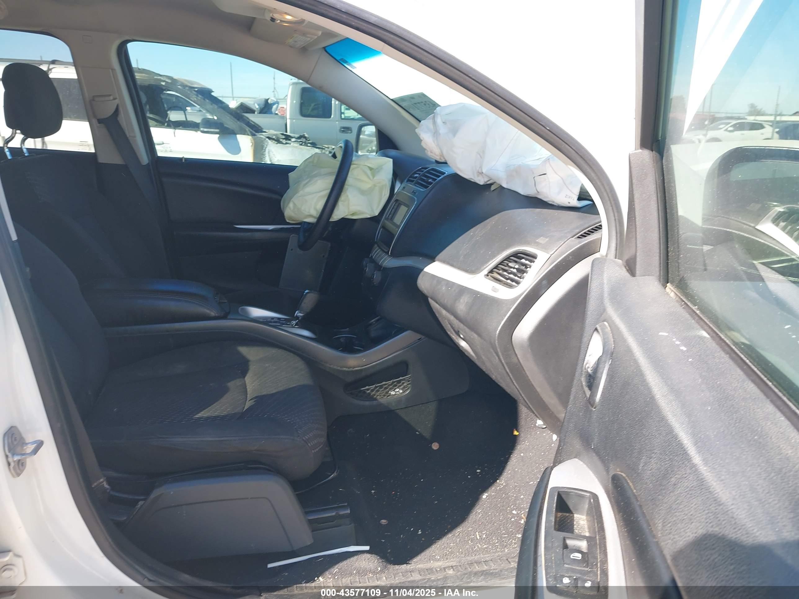 DODGE JOURNEY image 5