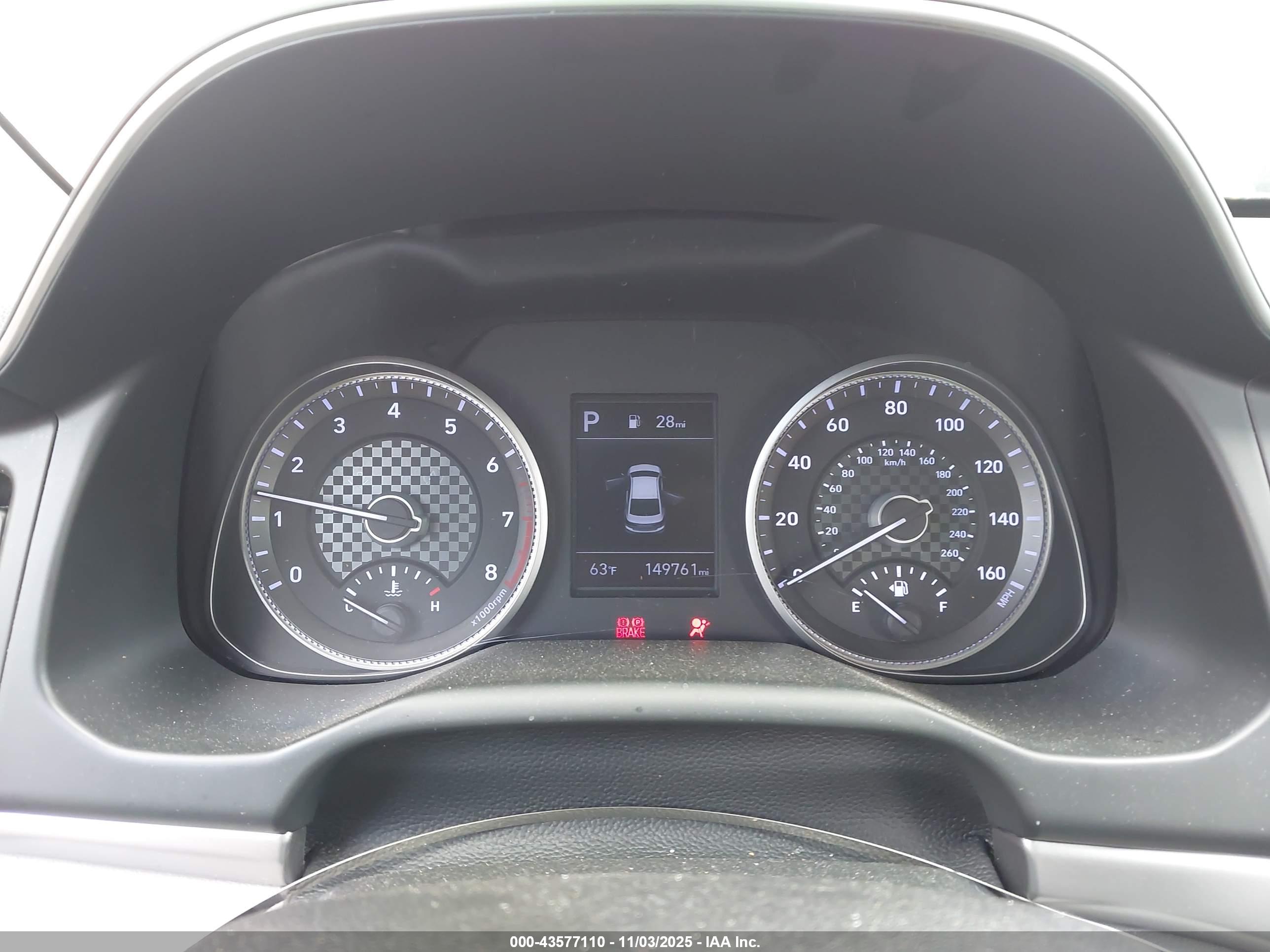 HYUNDAI ELANTRA image 7
