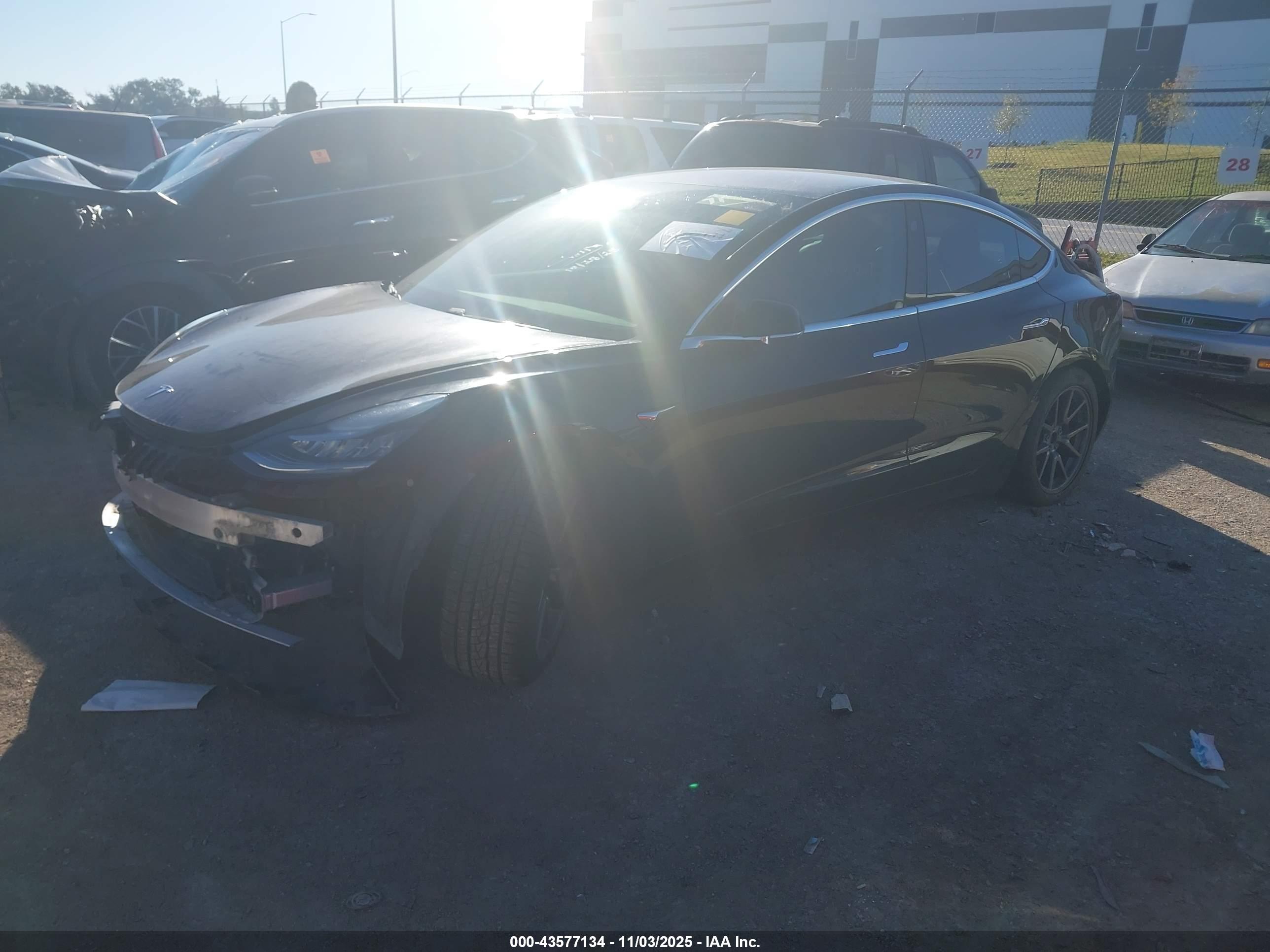 TESLA MODEL image 2