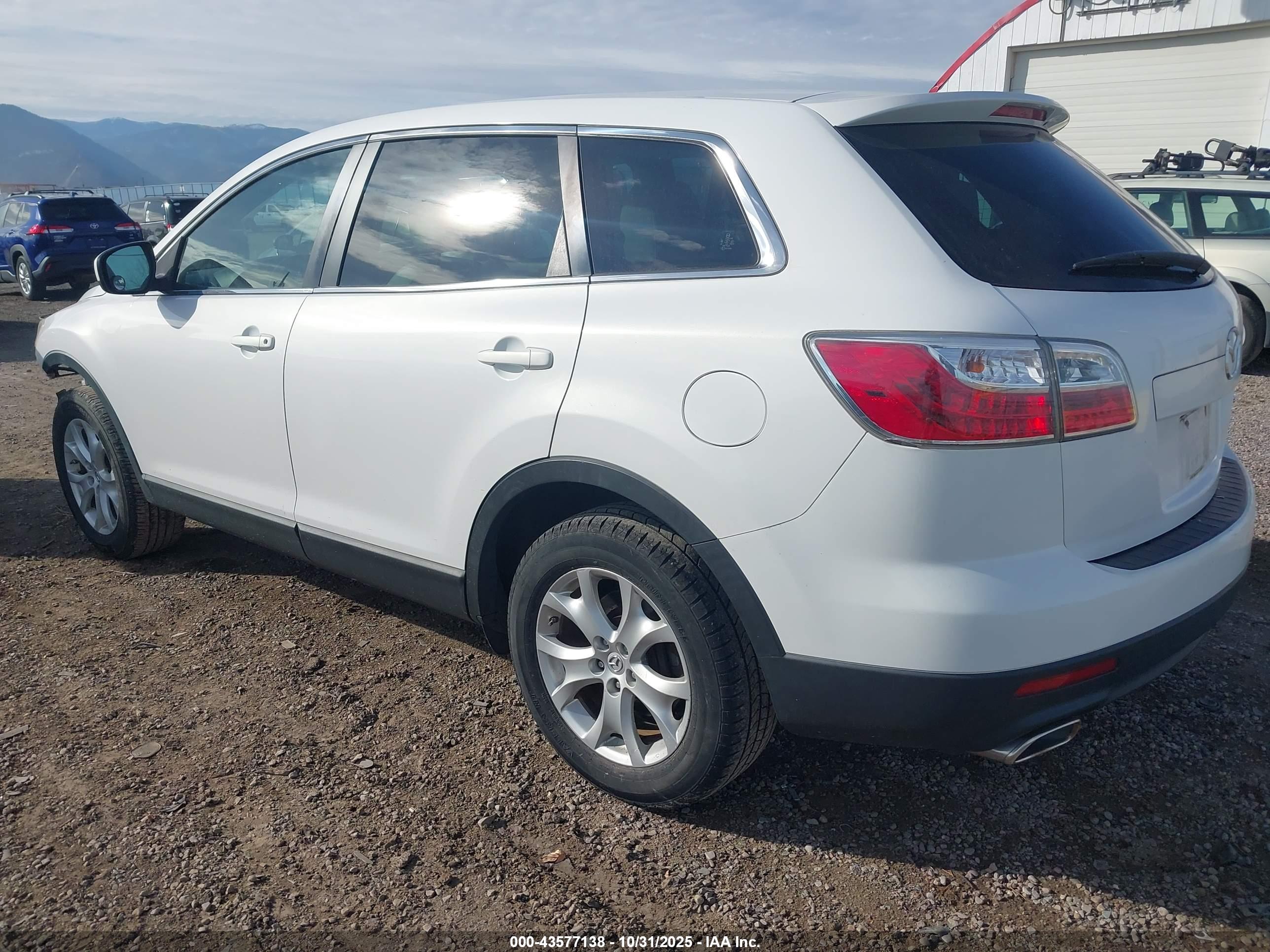 MAZDA CX-9 image 3