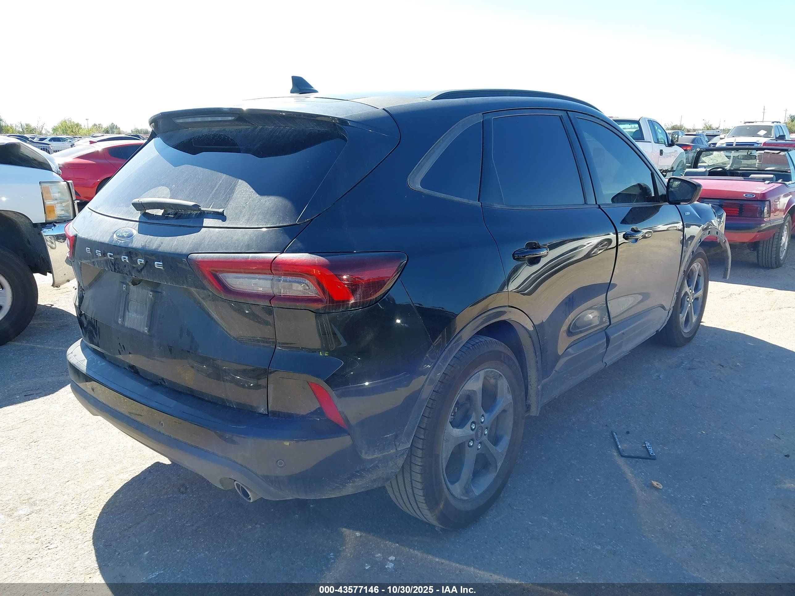 FORD ESCAPE image 4