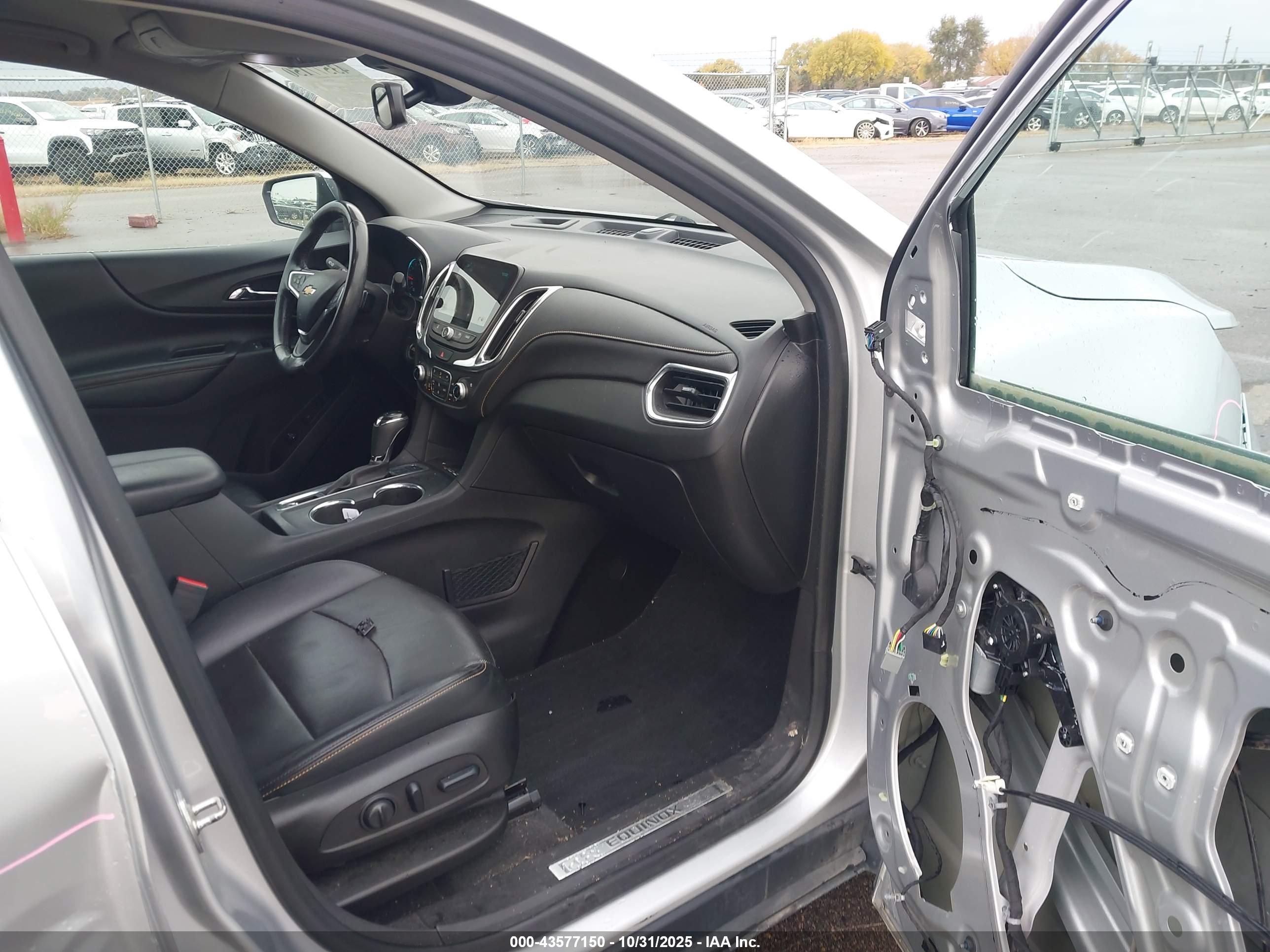 CHEVROLET EQUINOX image 5