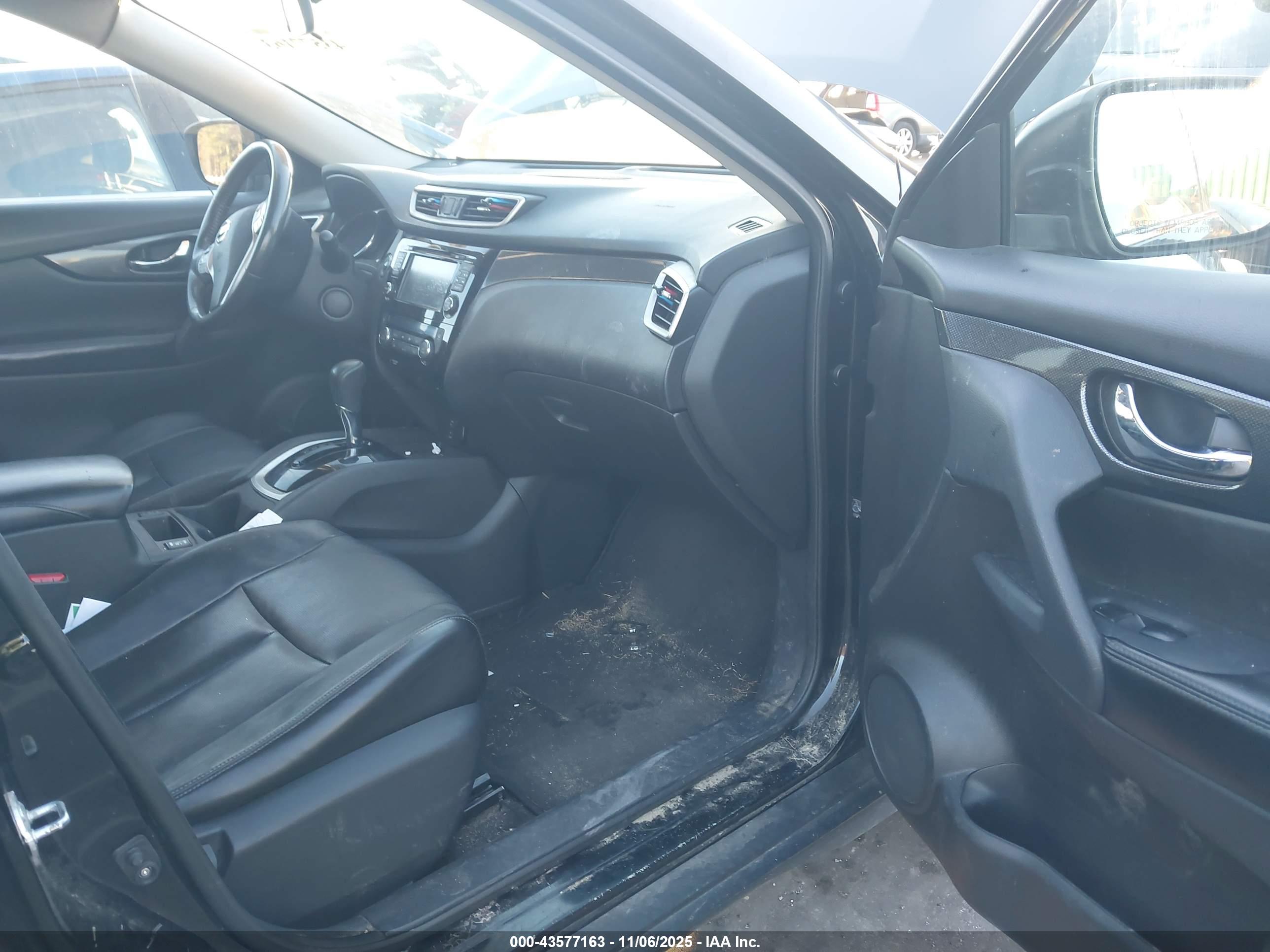 NISSAN ROGUE image 5