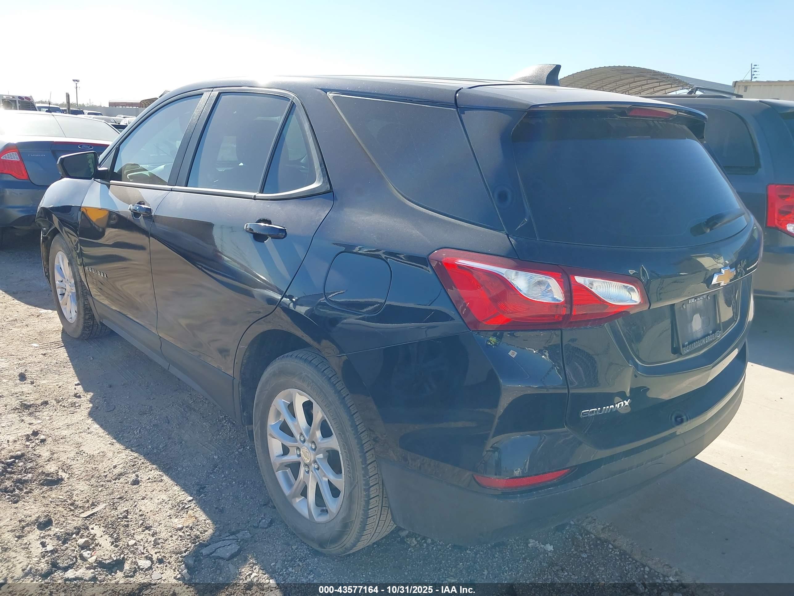 CHEVROLET EQUINOX image 3
