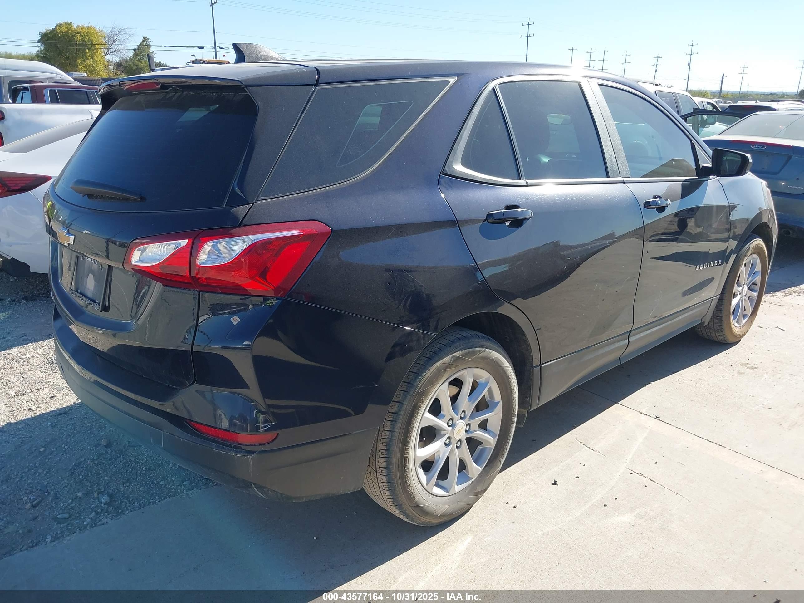 CHEVROLET EQUINOX image 4