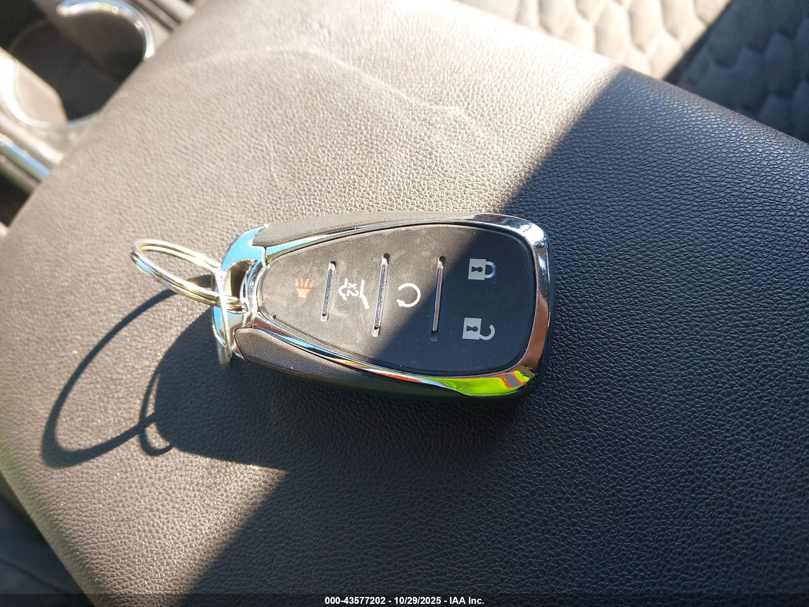 CHEVROLET EQUINOX image 11