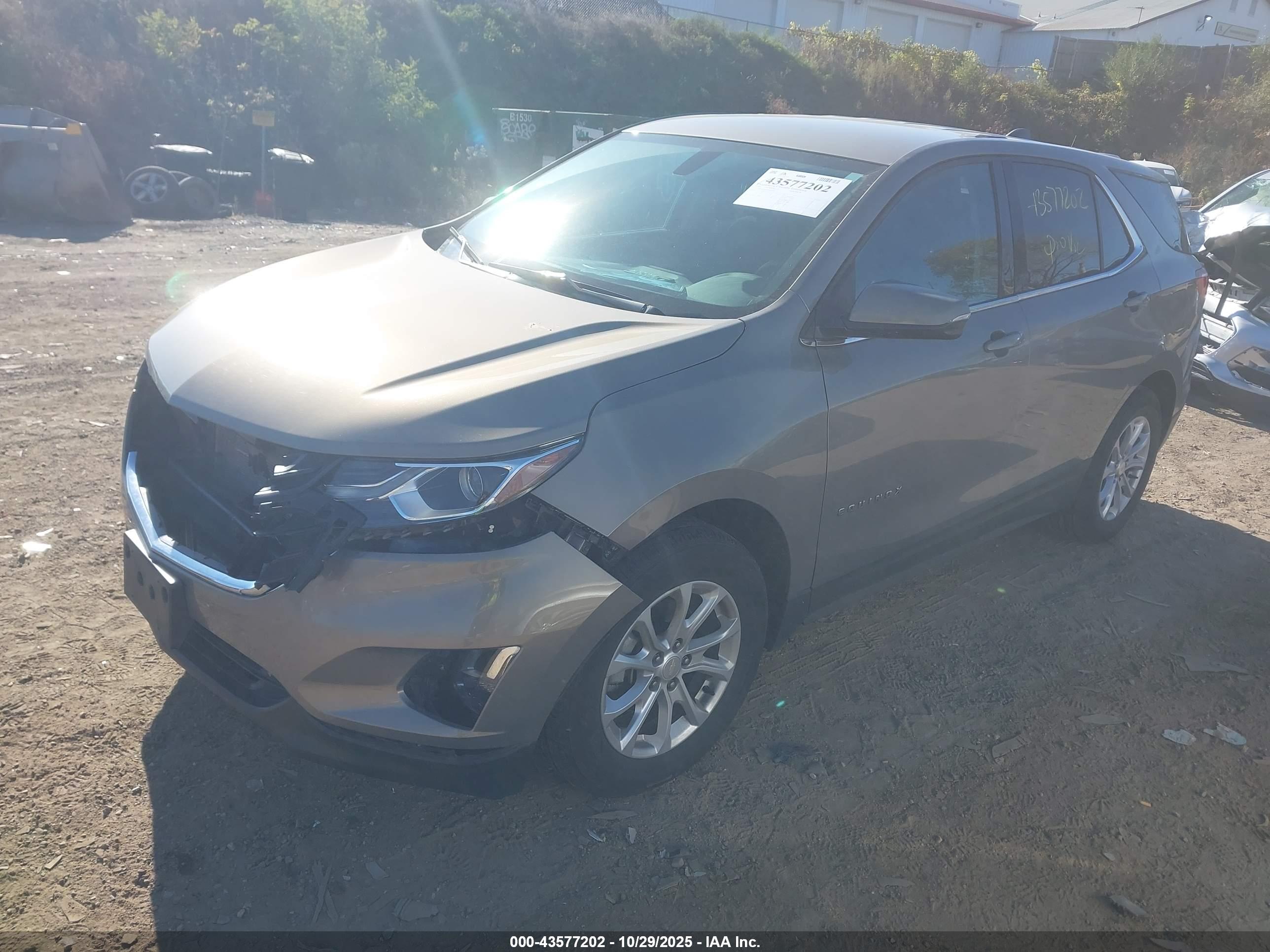 CHEVROLET EQUINOX image 2
