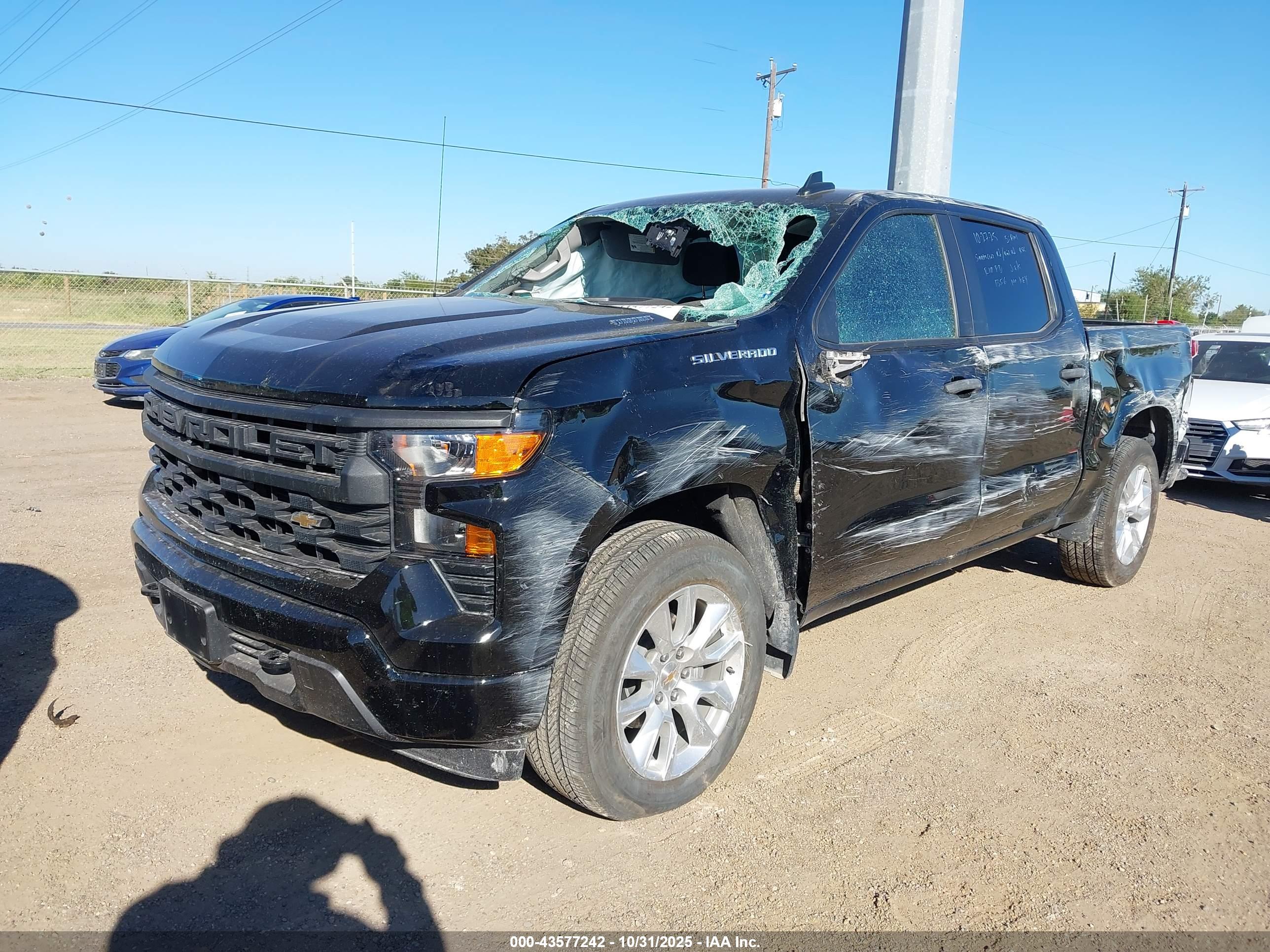 CHEVROLET SILVERADO image 2