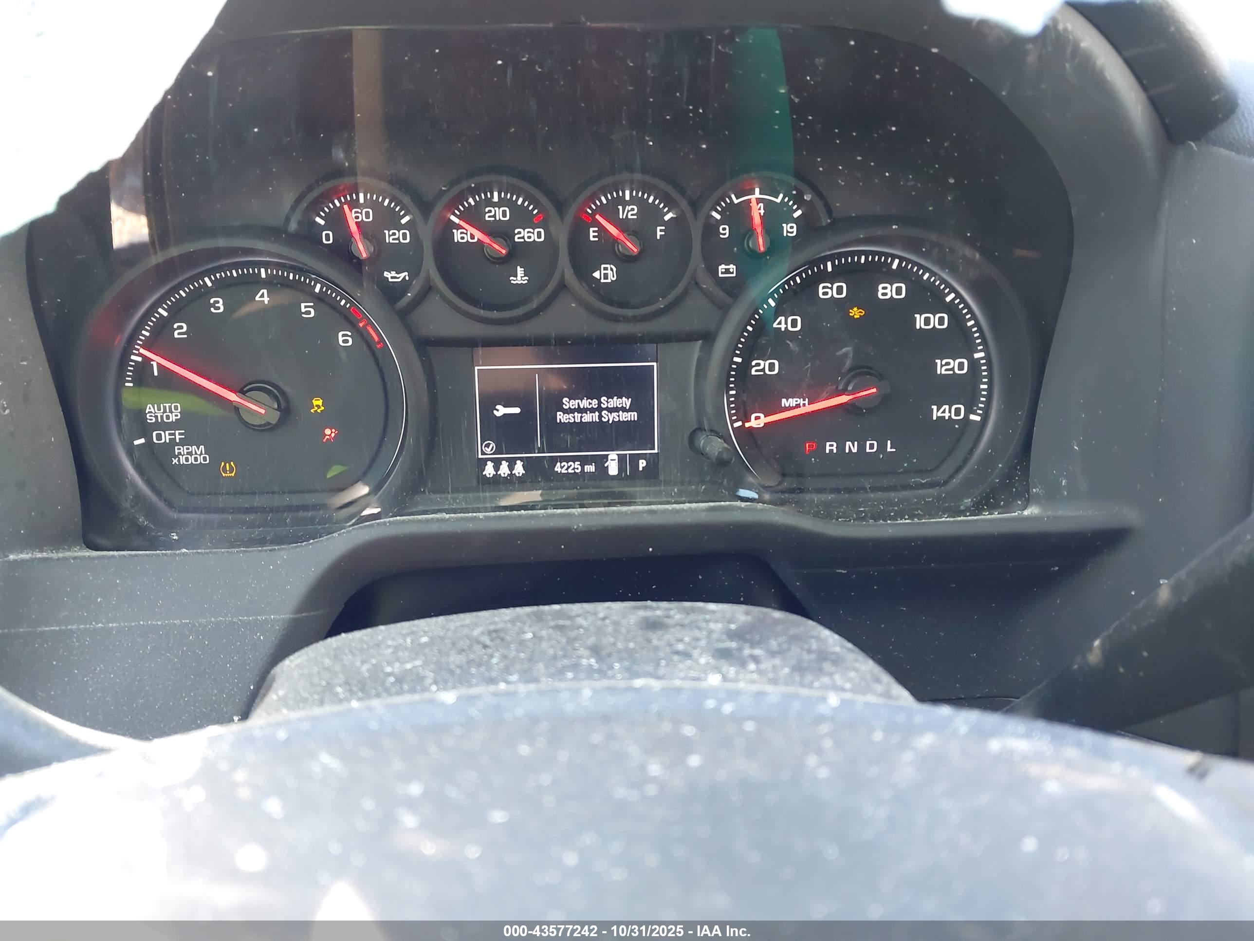 CHEVROLET SILVERADO image 7