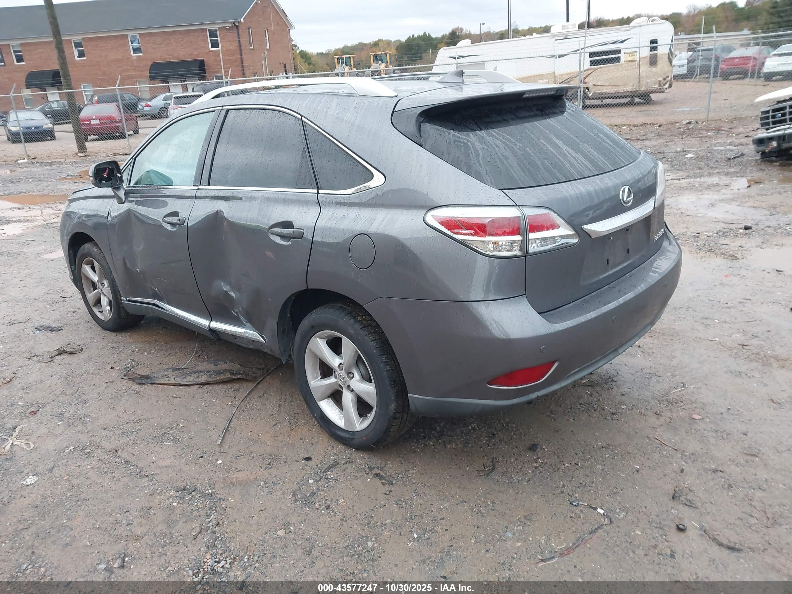 LEXUS RX image 3