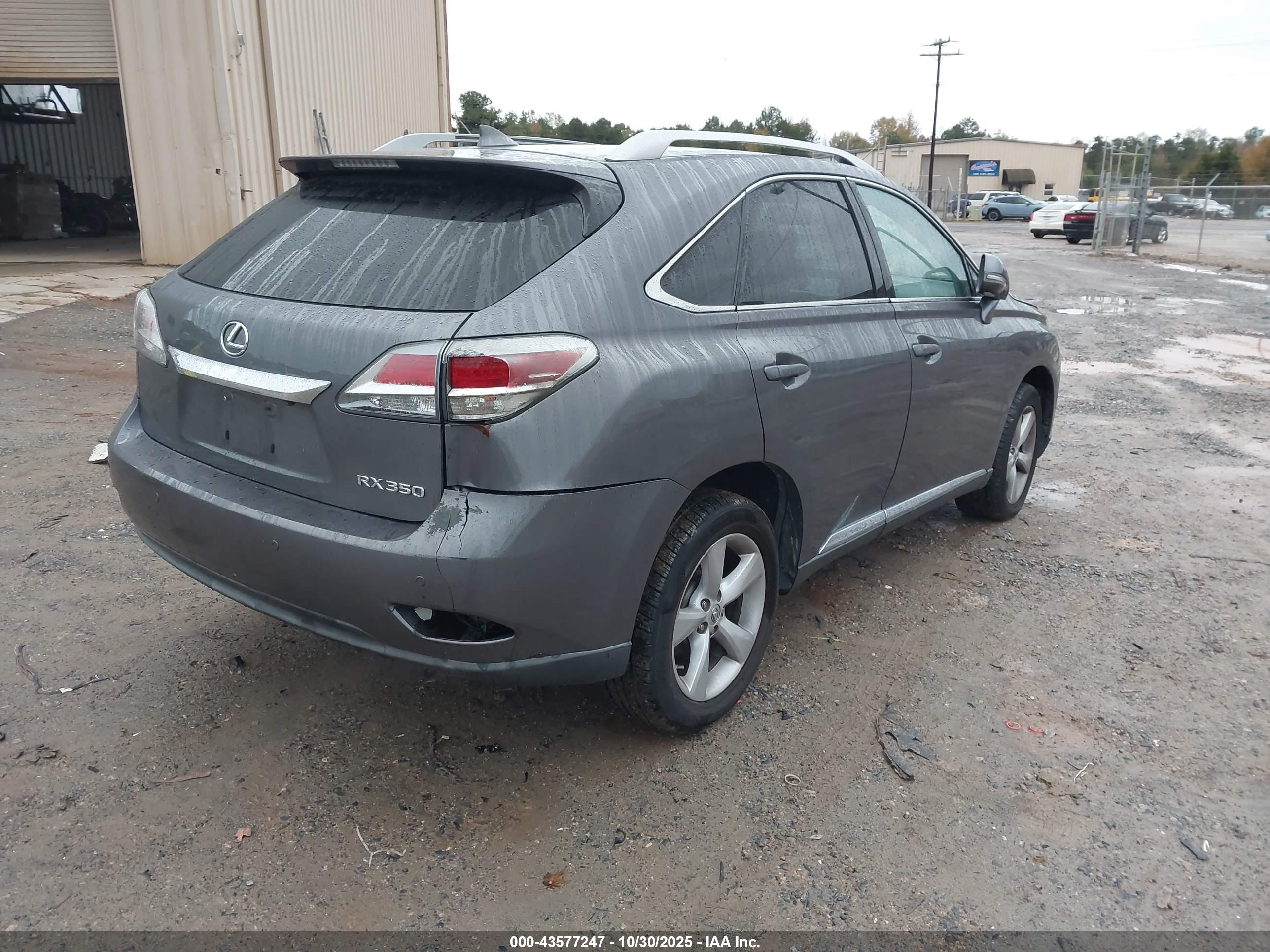 LEXUS RX image 4