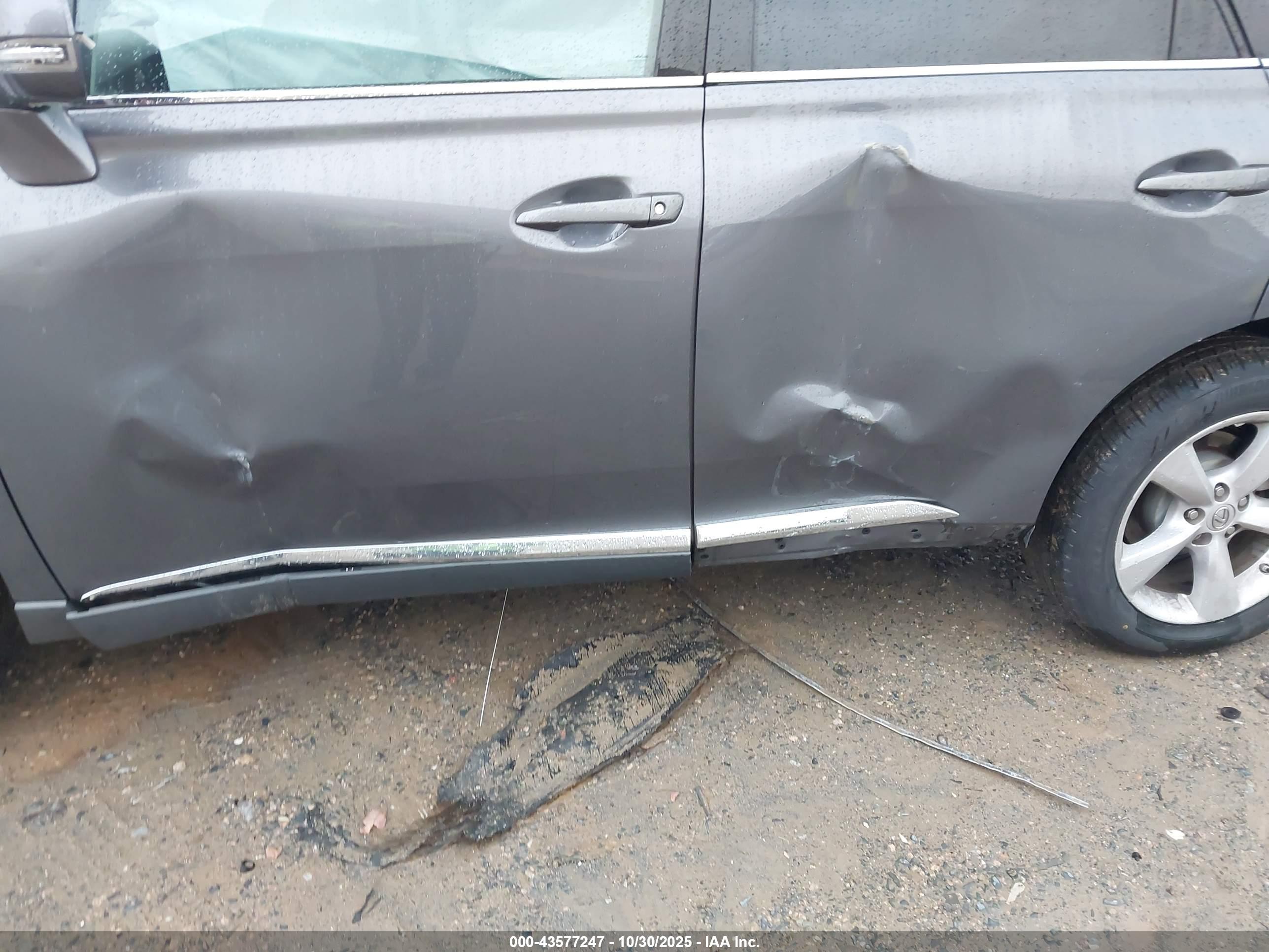 LEXUS RX image 6