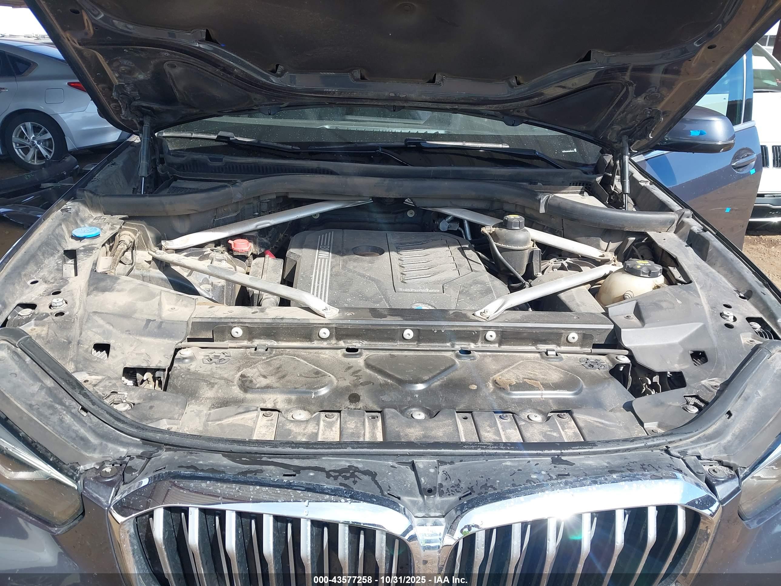 BMW X5 image 10