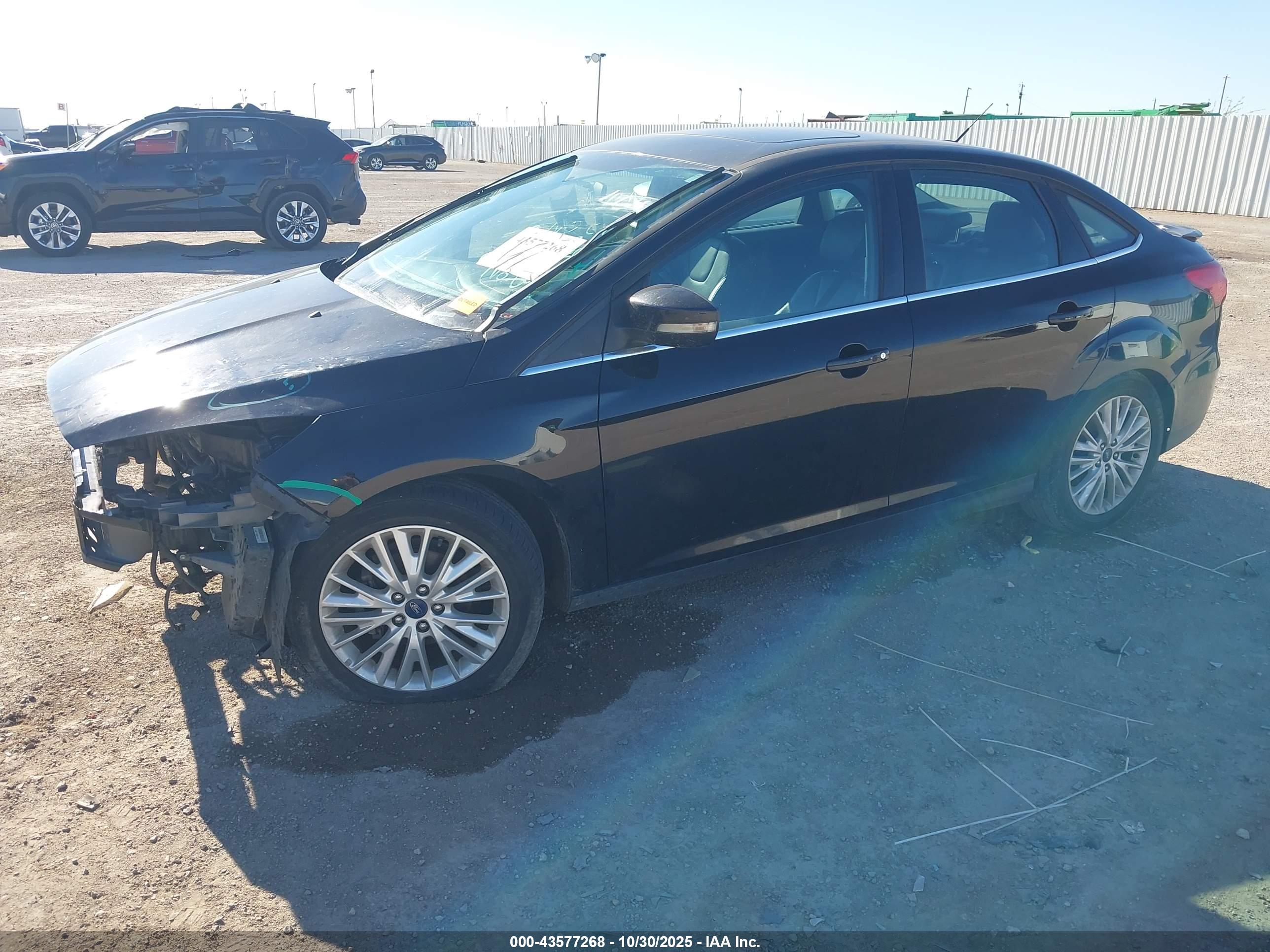 FORD FOCUS image 2