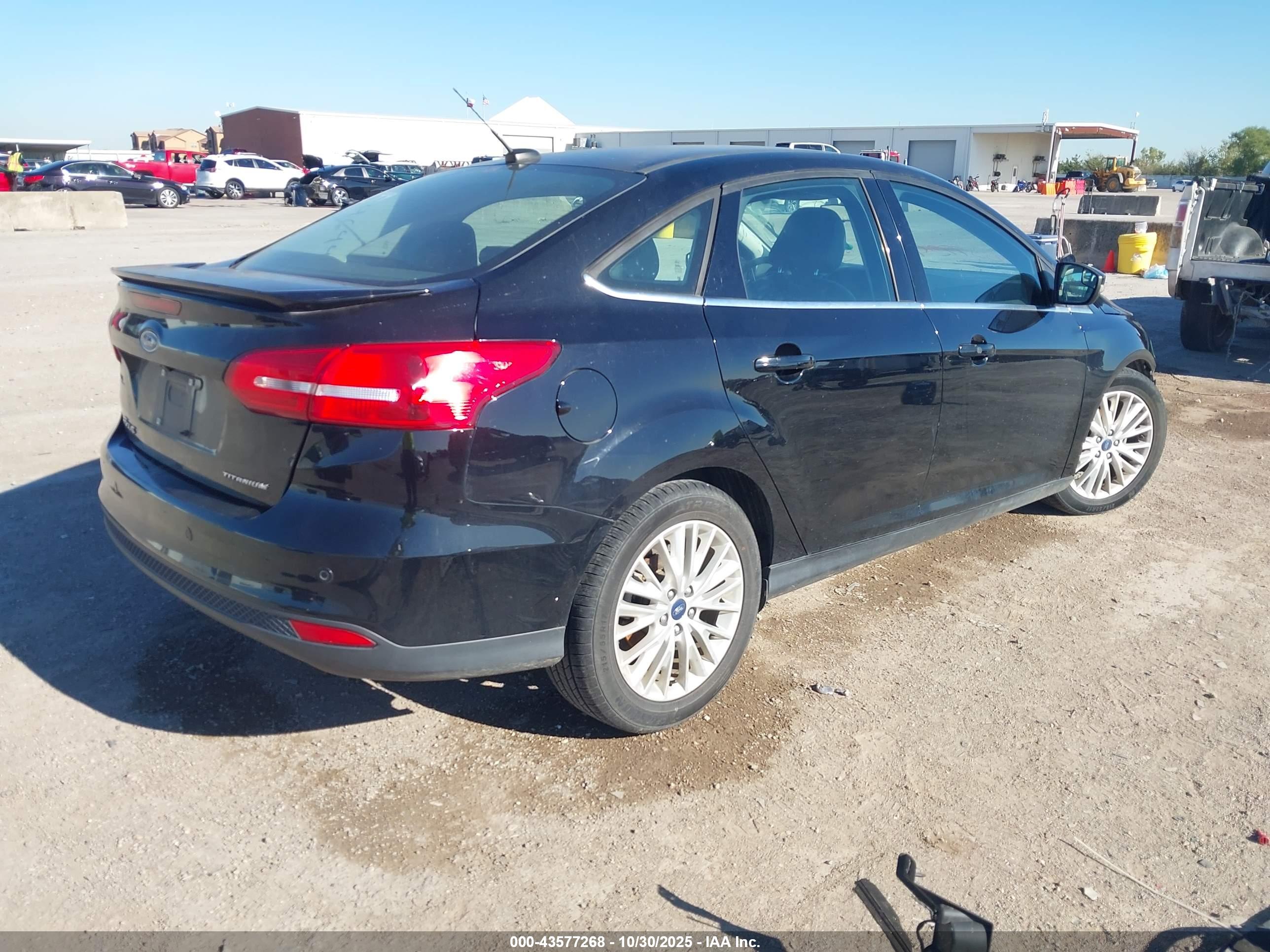FORD FOCUS image 4