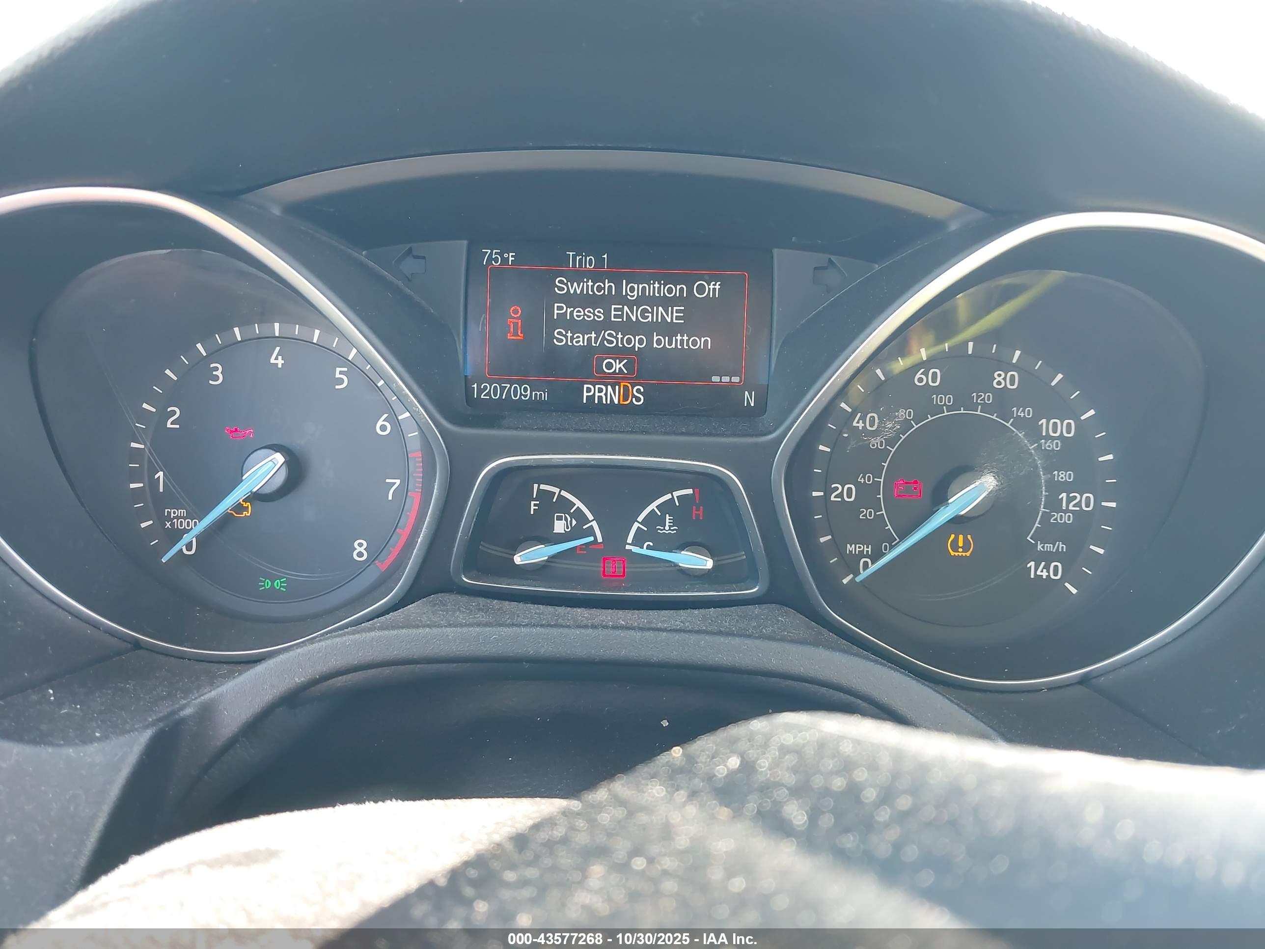 FORD FOCUS image 7