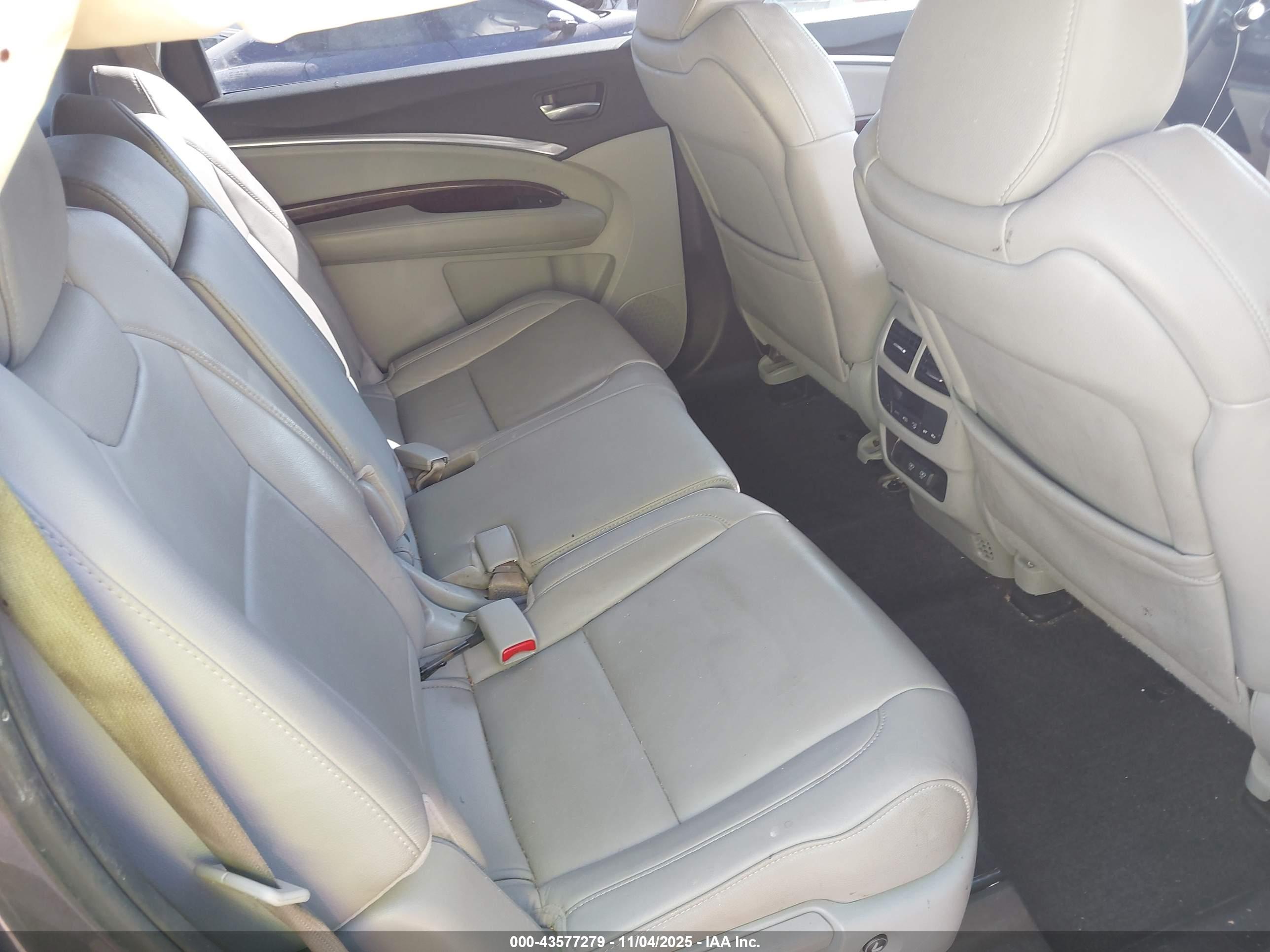 ACURA MDX image 8