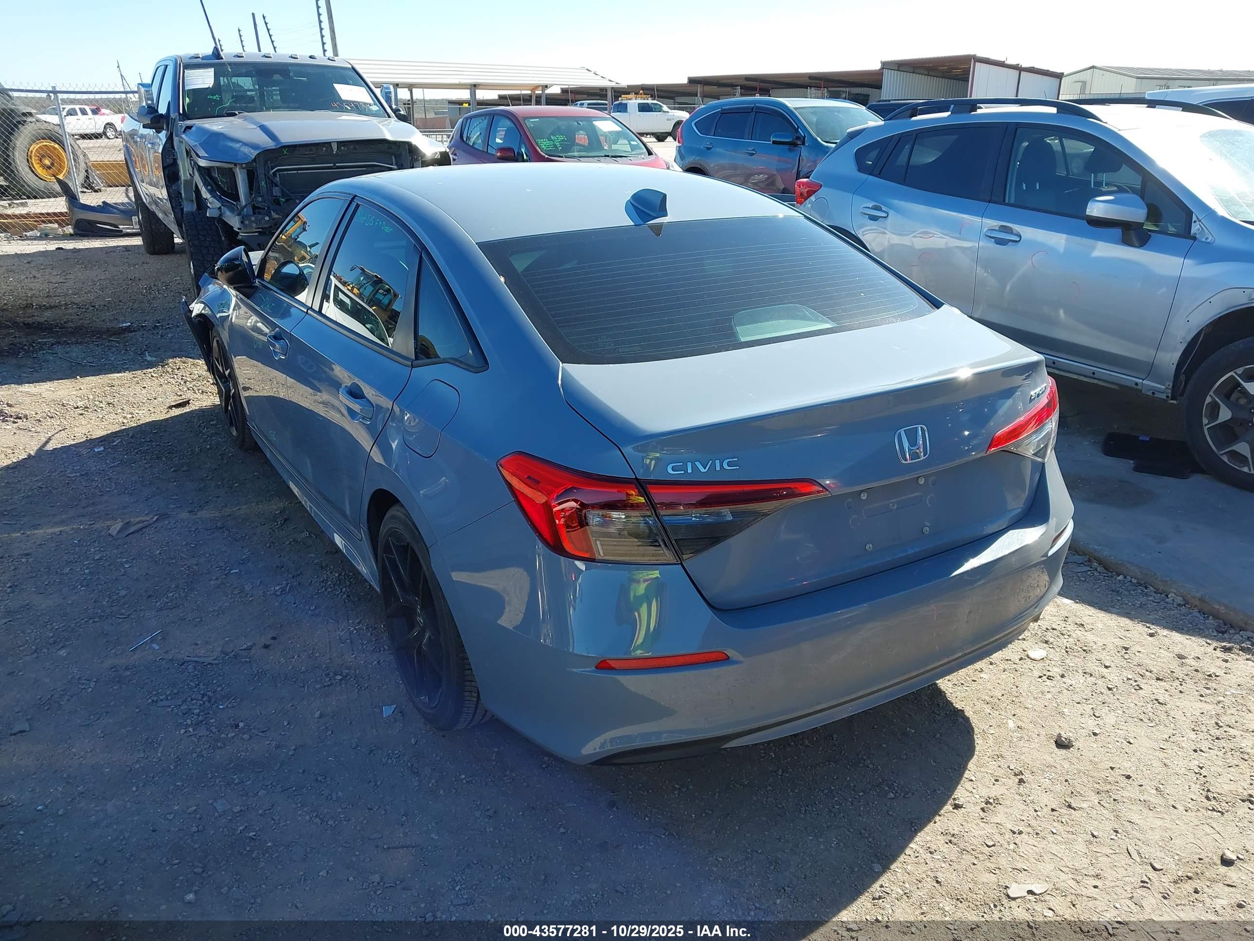 HONDA CIVIC image 3