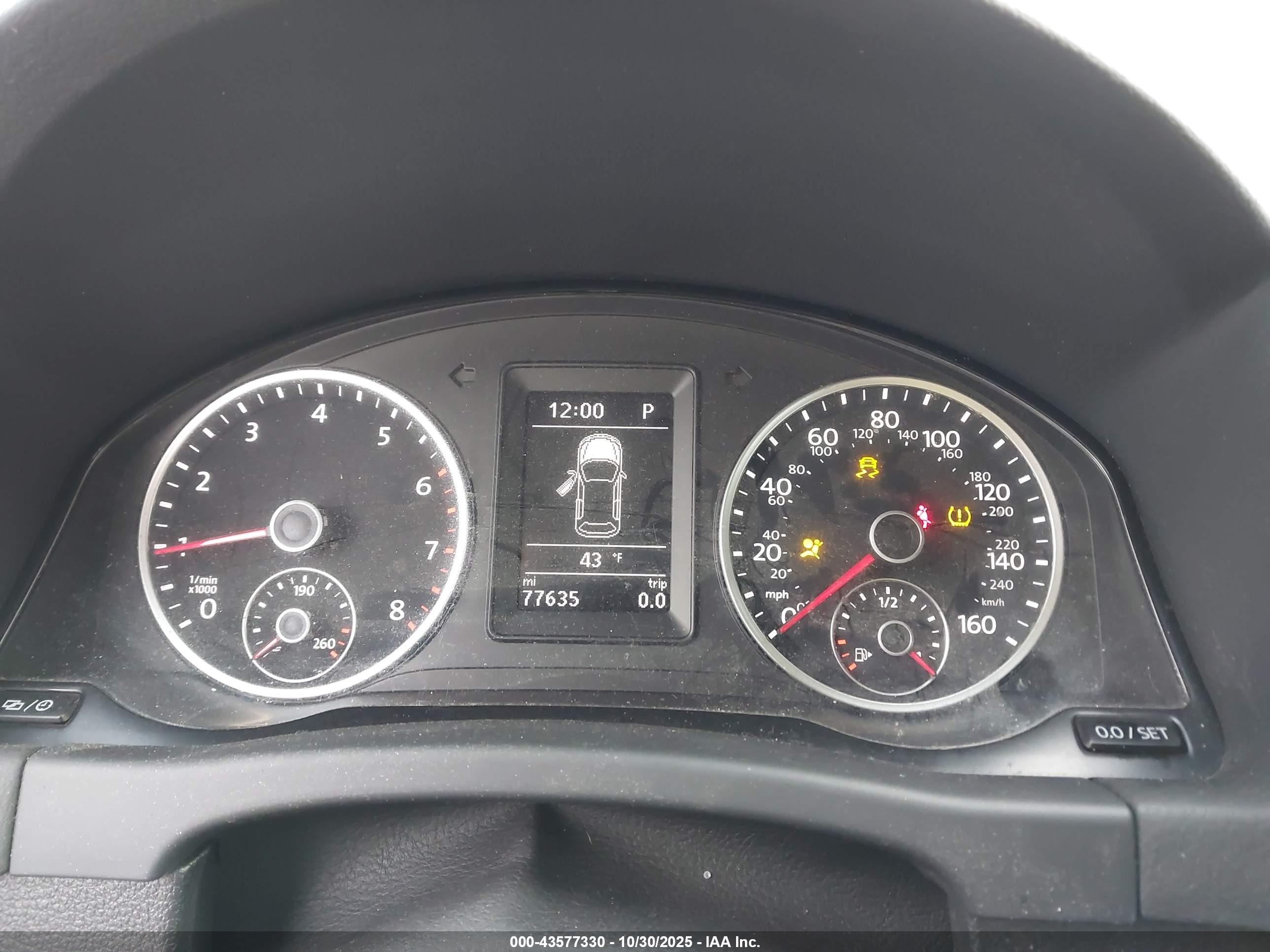 VOLKSWAGEN TIGUAN image 7