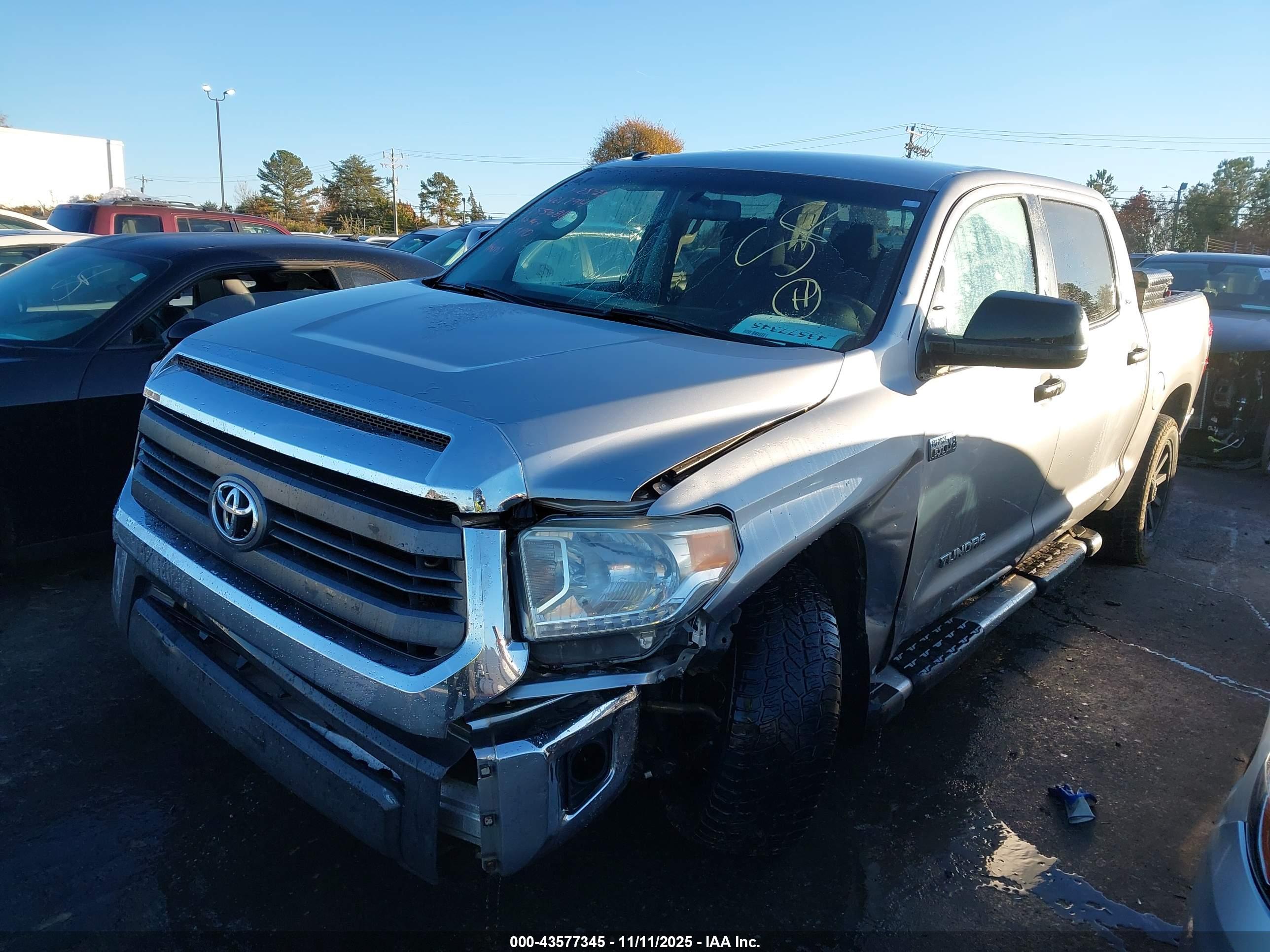 TOYOTA TUNDRA image 2