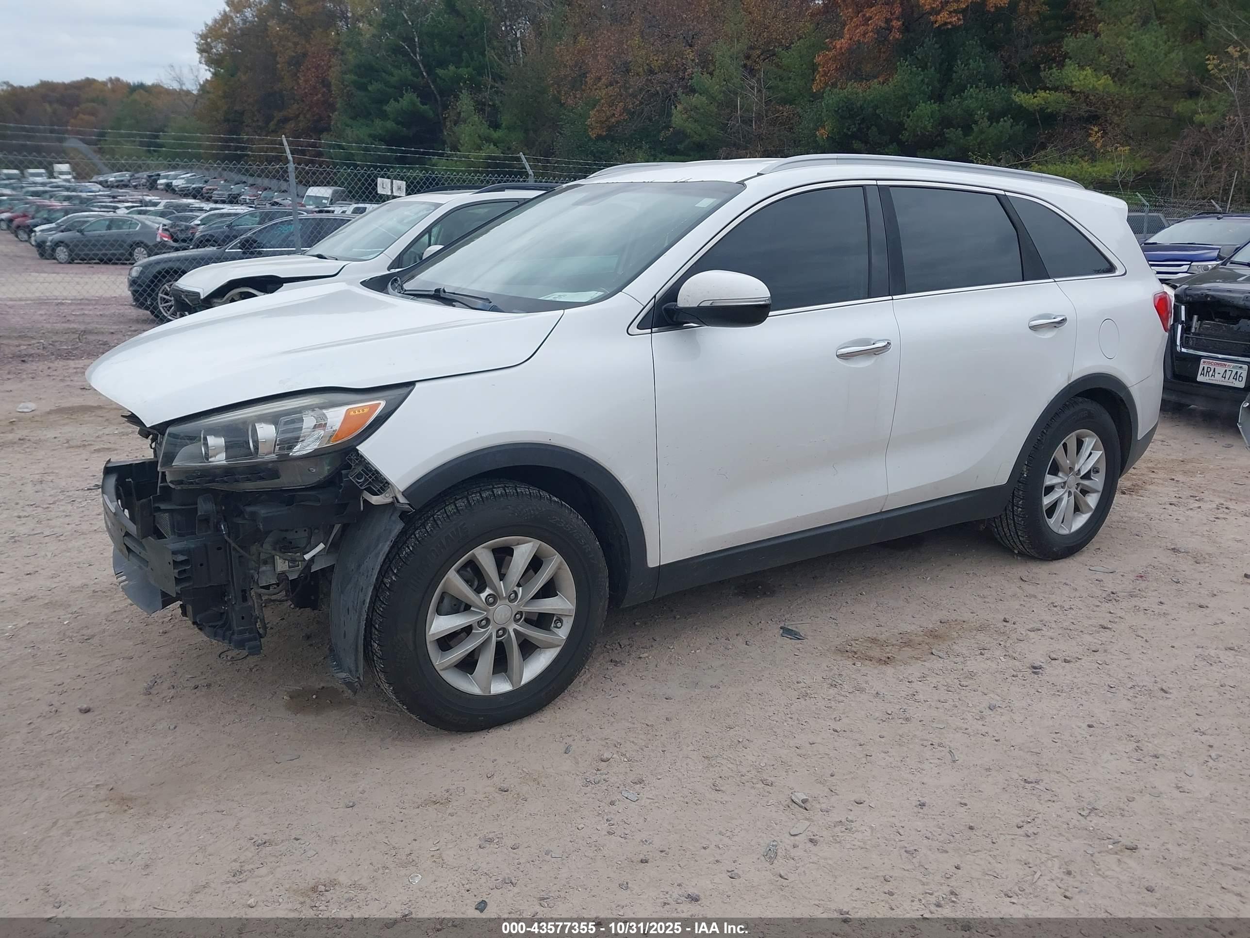 KIA SORENTO image 2