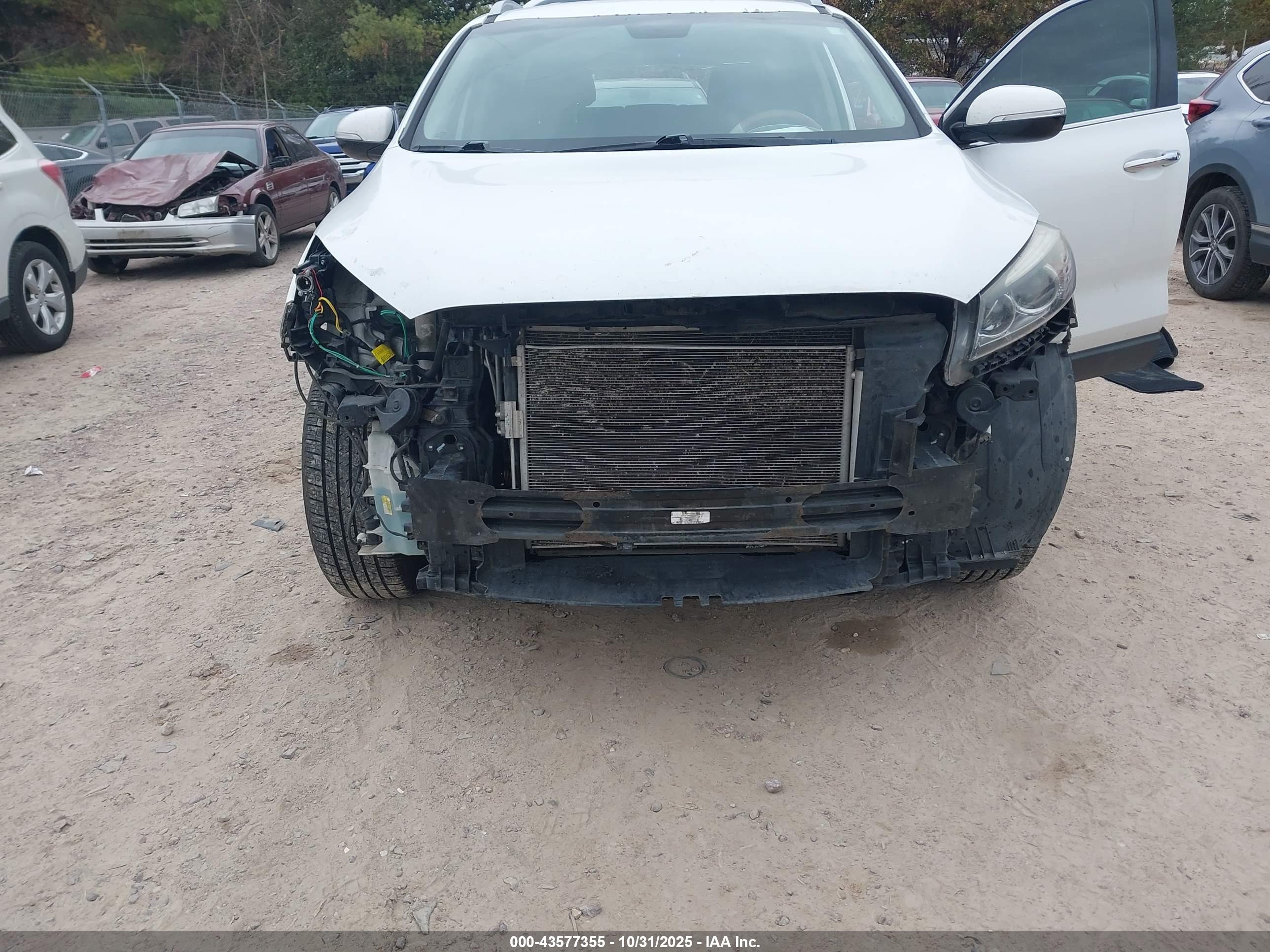 KIA SORENTO image 6