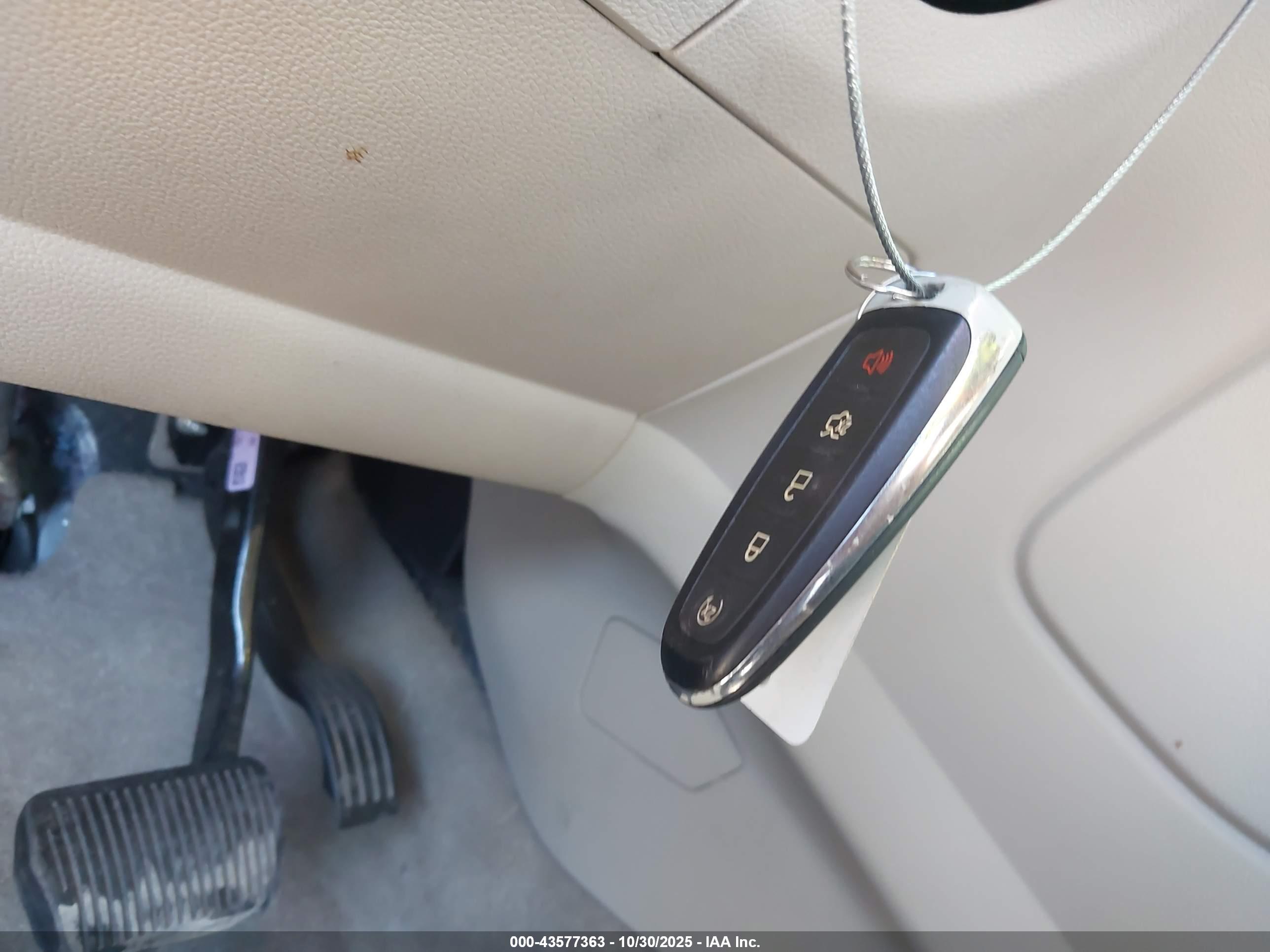 FORD ESCAPE image 11