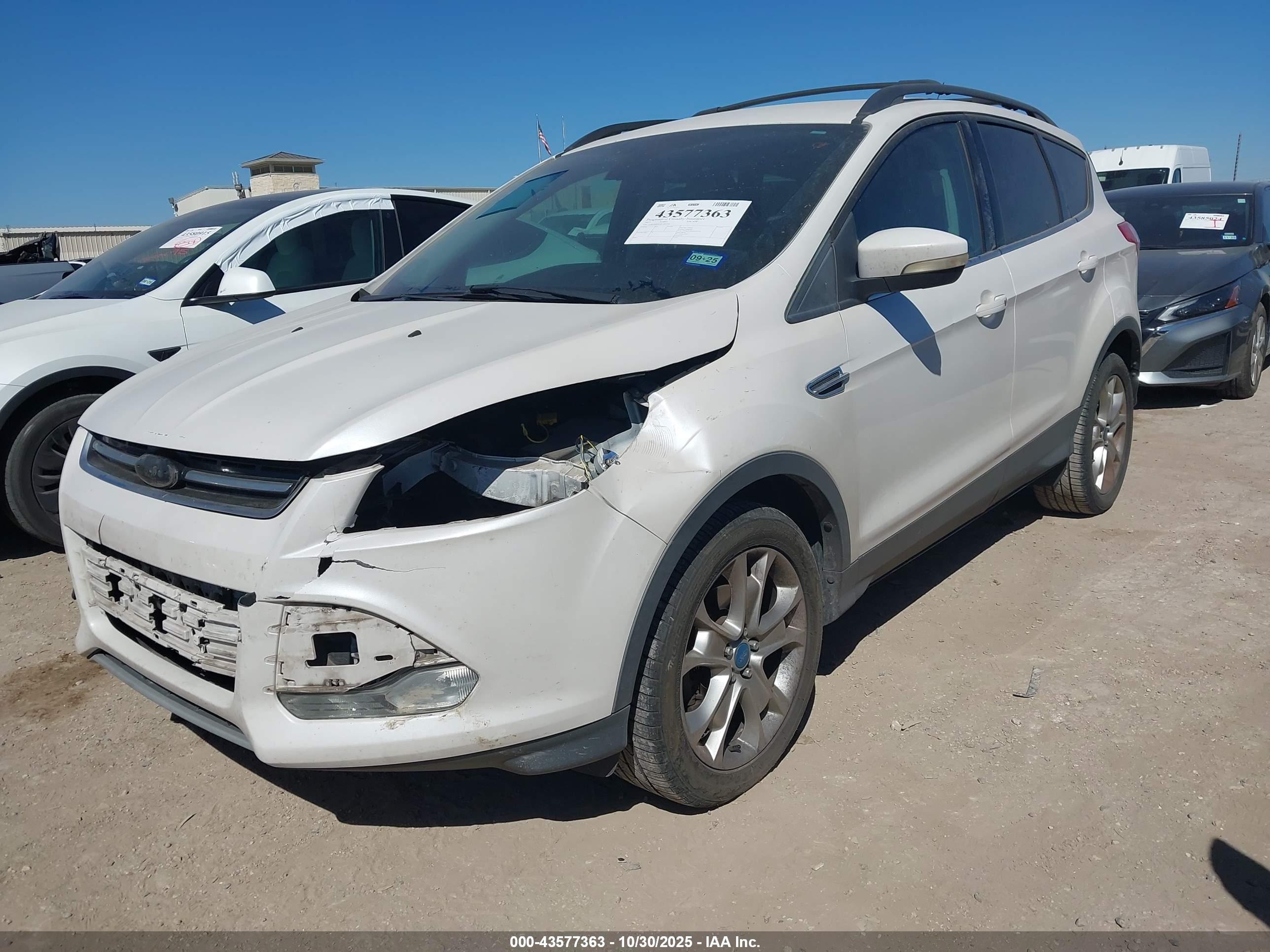 FORD ESCAPE image 2