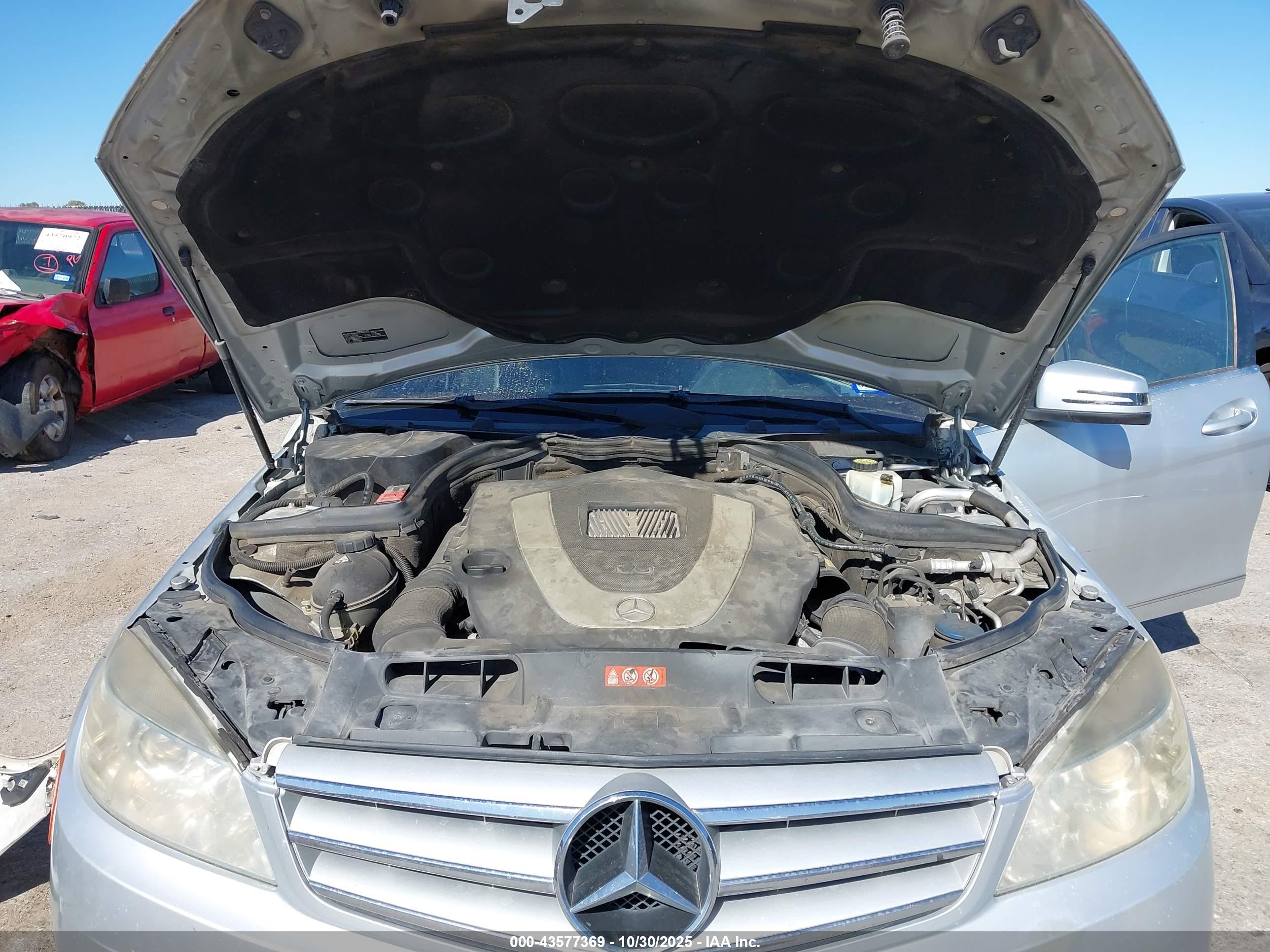 MERCEDES-BENZ C image 10