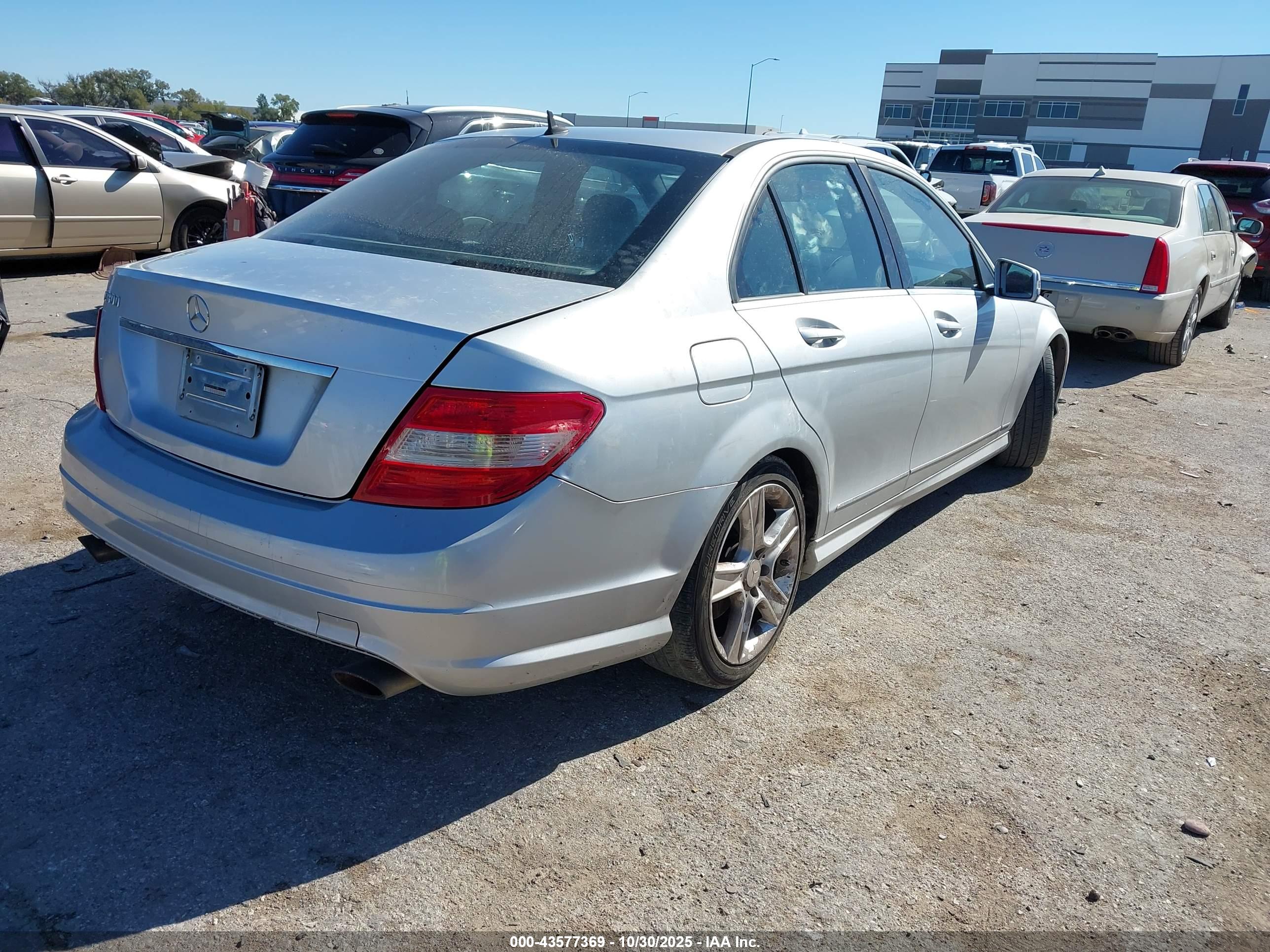 MERCEDES-BENZ C image 4