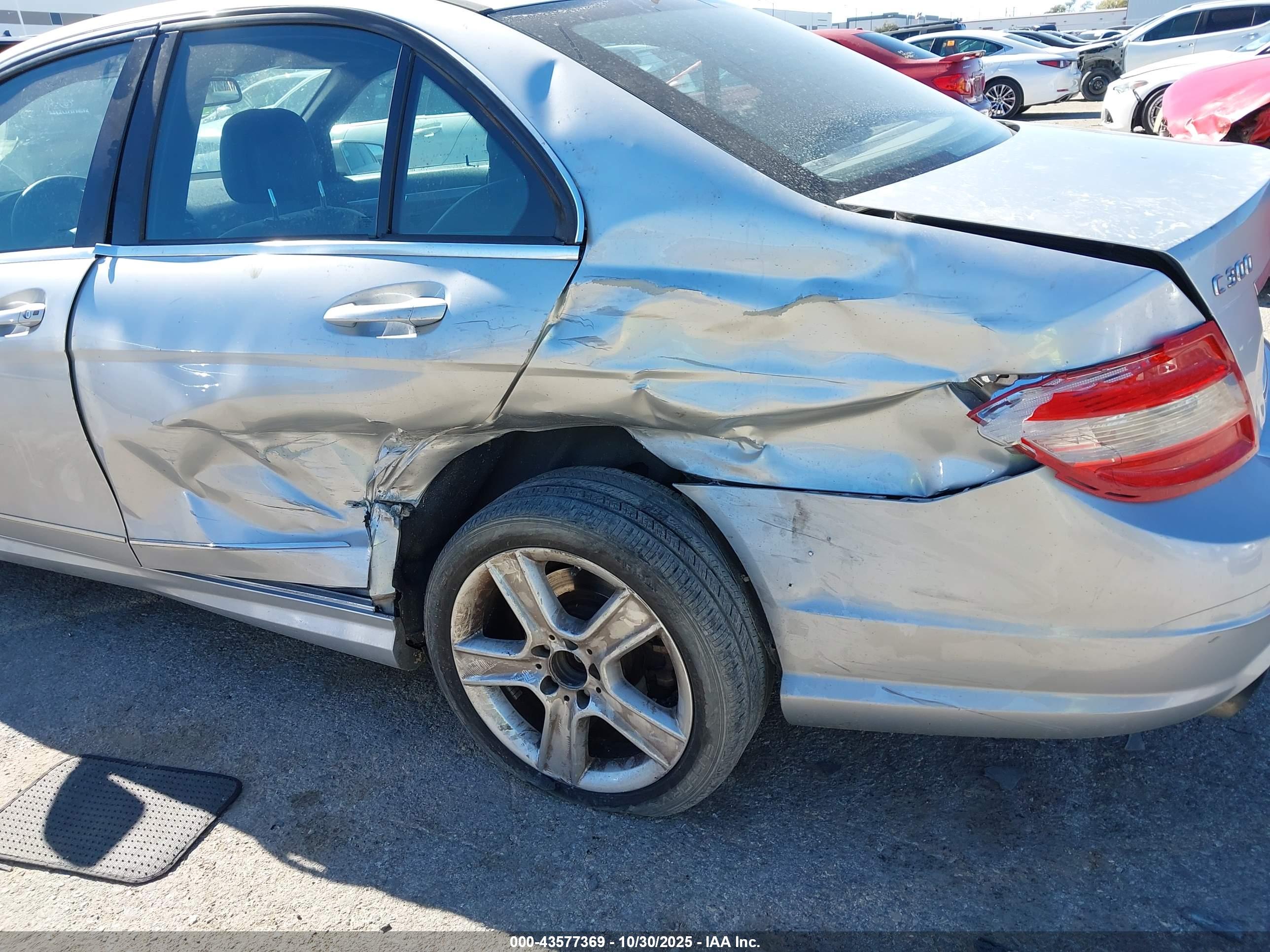 MERCEDES-BENZ C image 6