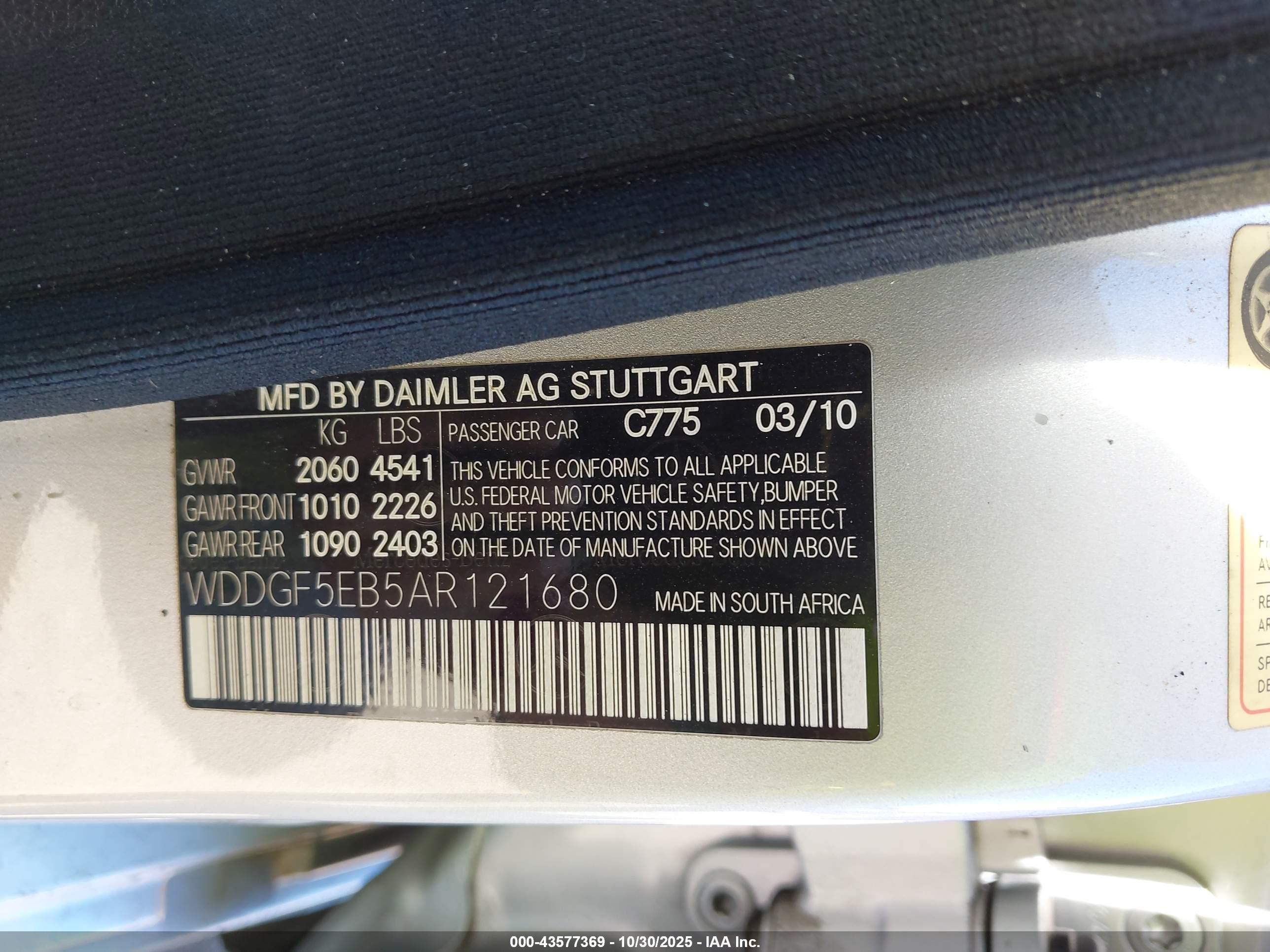 MERCEDES-BENZ C image 9