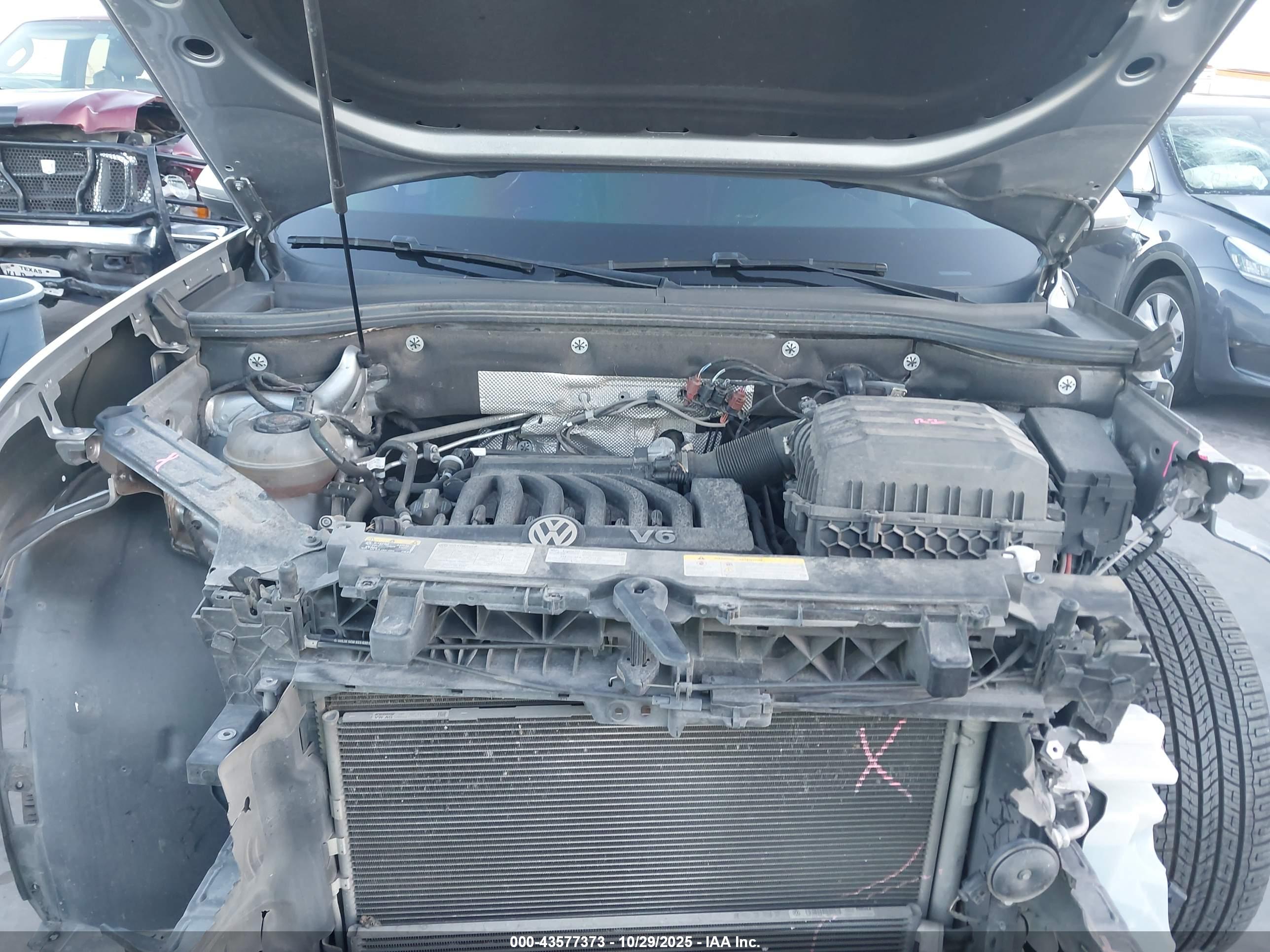VOLKSWAGEN ATLAS image 10