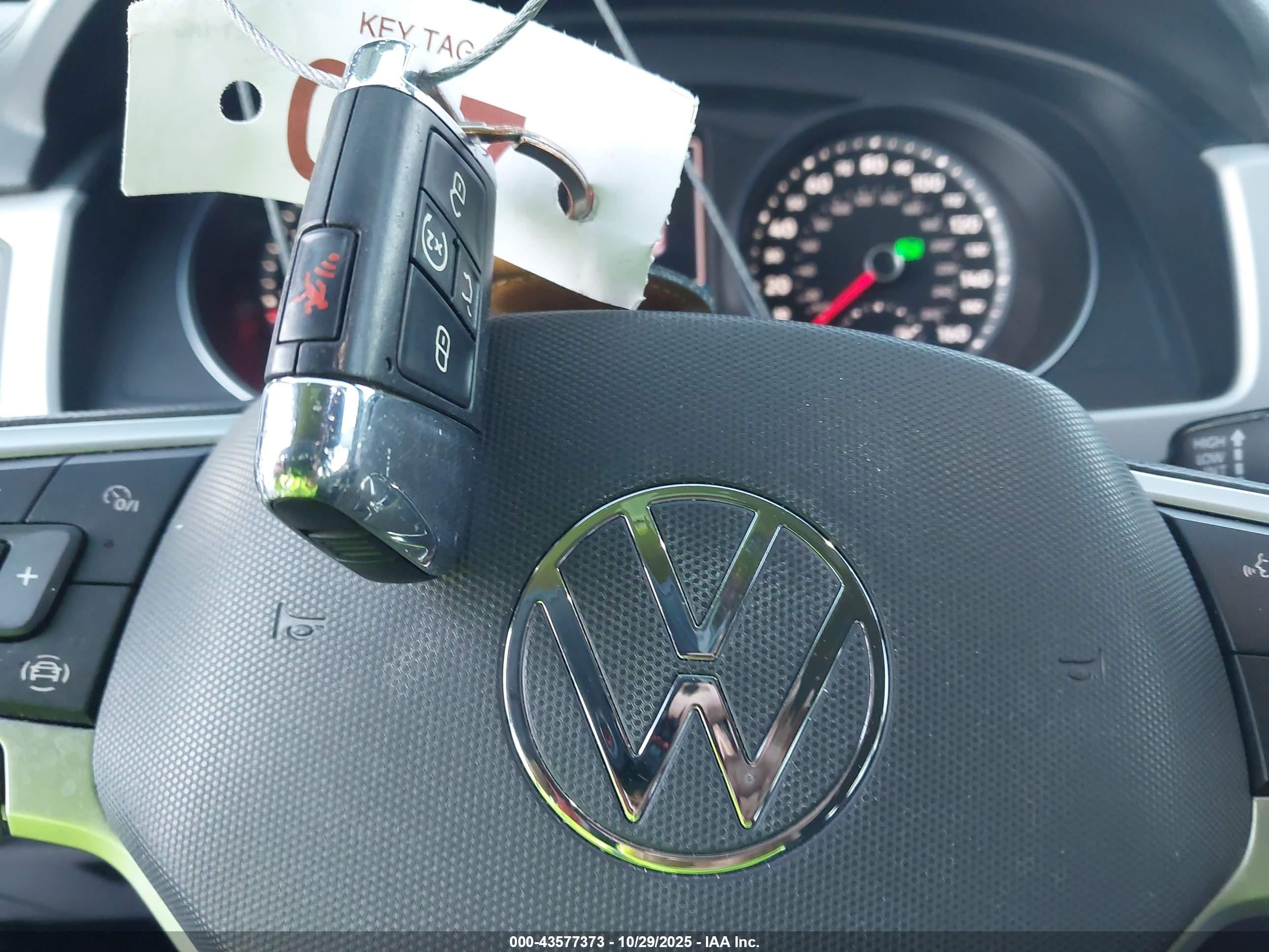VOLKSWAGEN ATLAS image 11