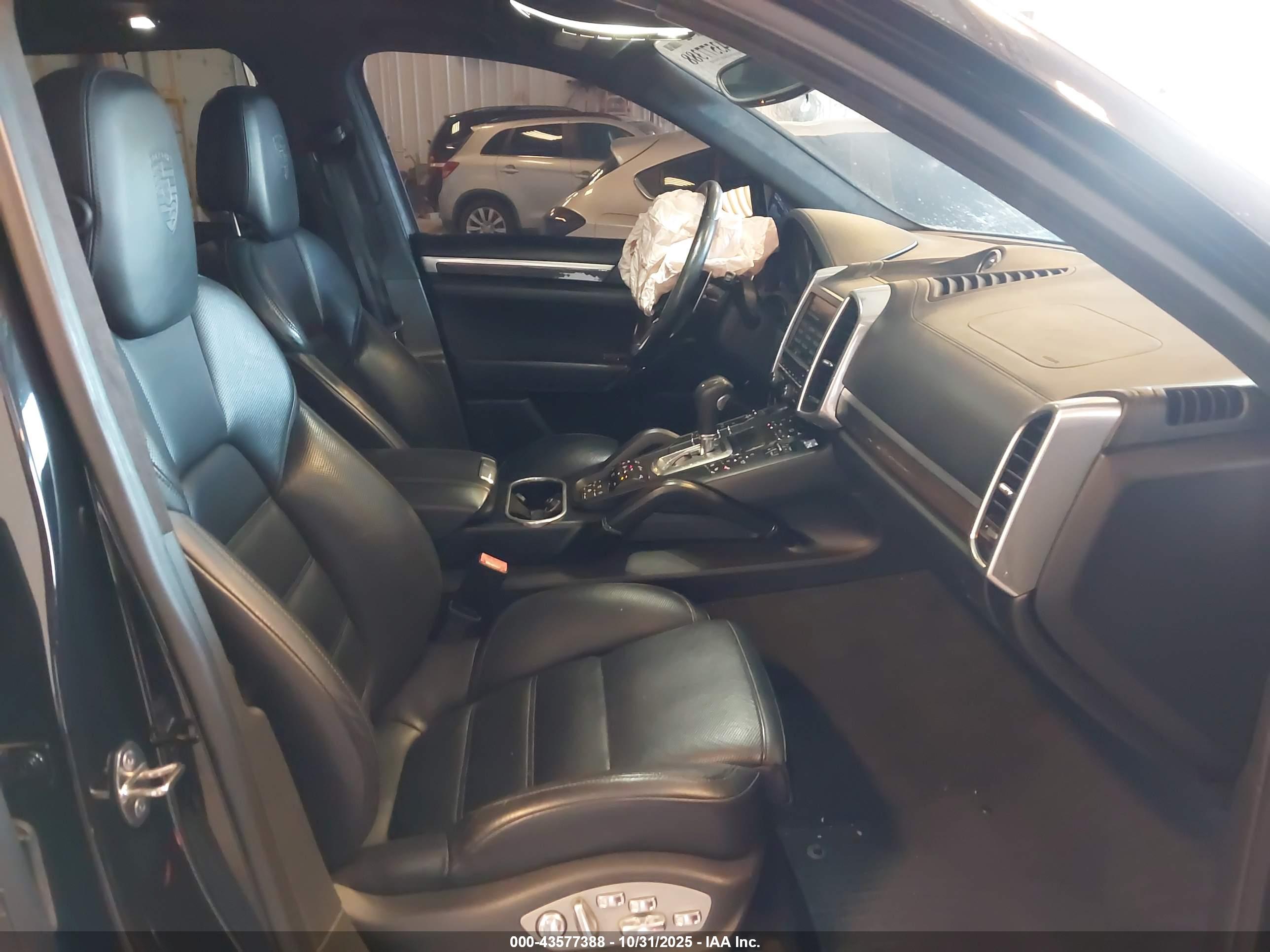PORSCHE CAYENNE image 5