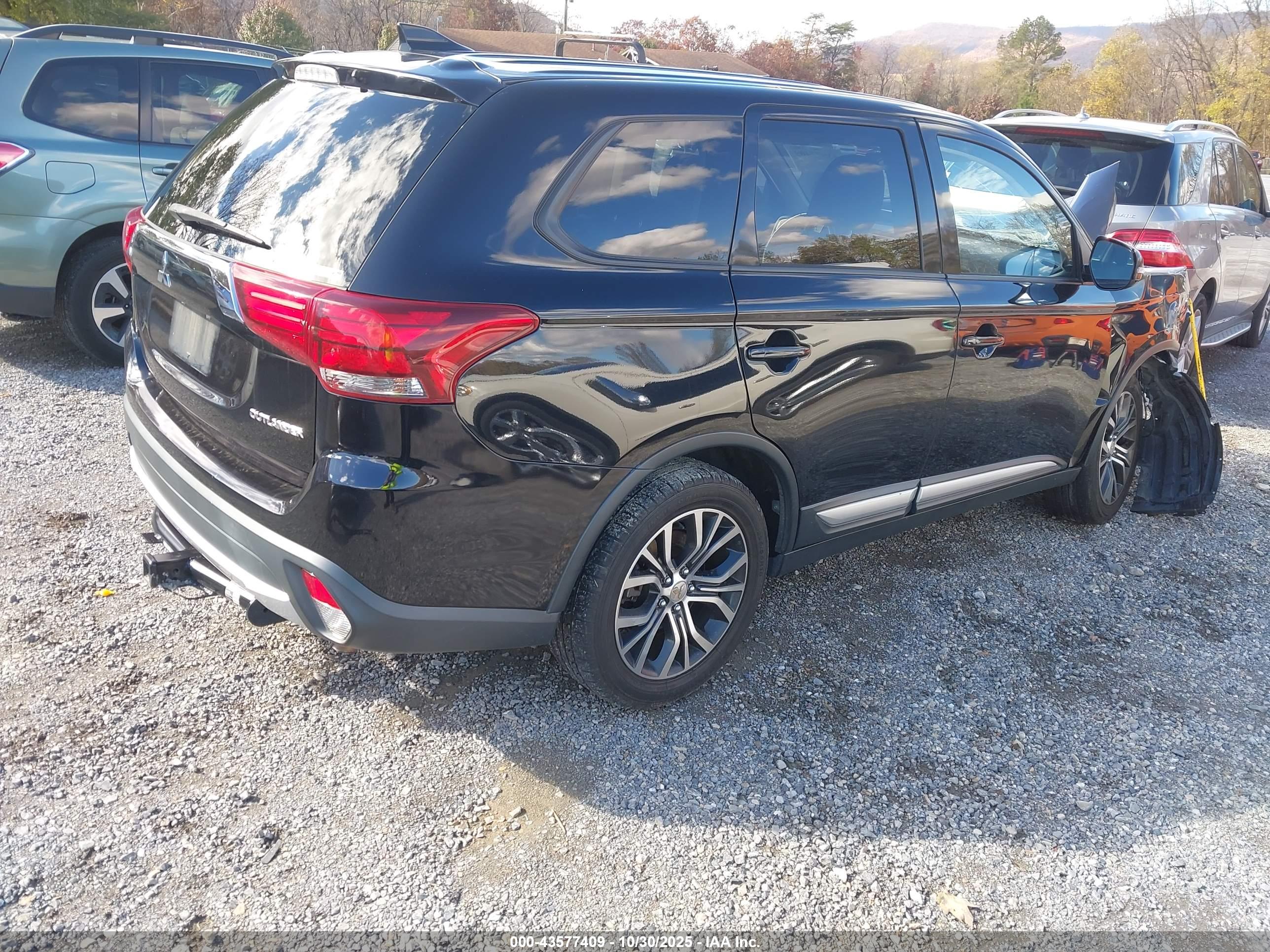 MITSUBISHI OUTLANDER image 4
